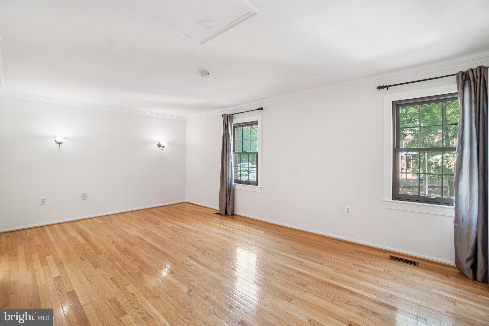 CARDINAL GLEN - Residential