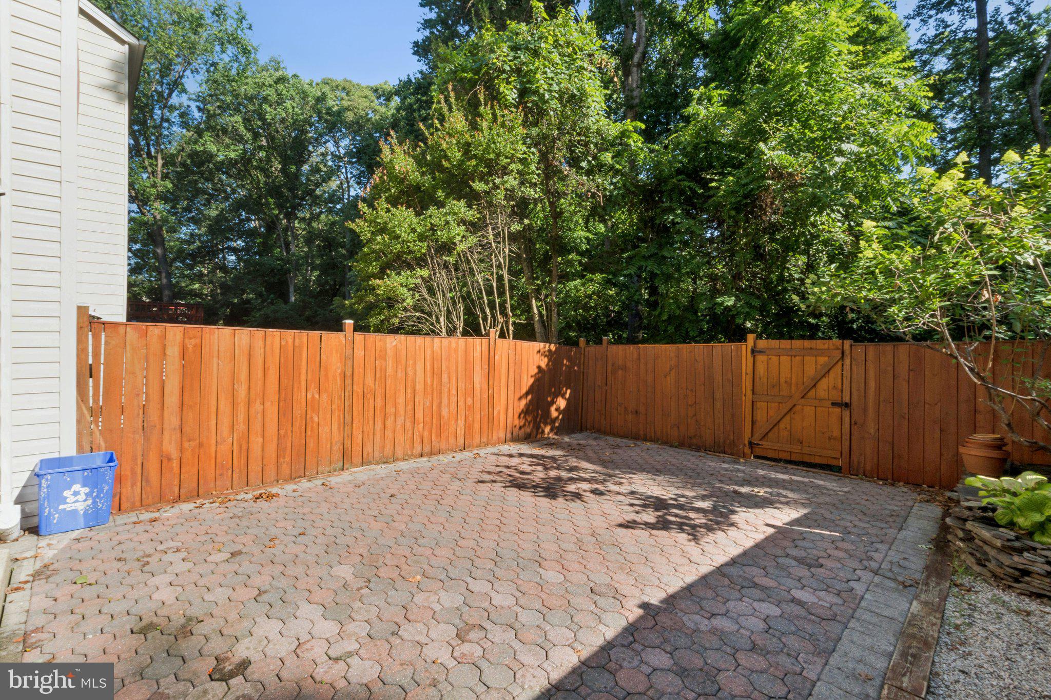 CARDINAL GLEN - Residential