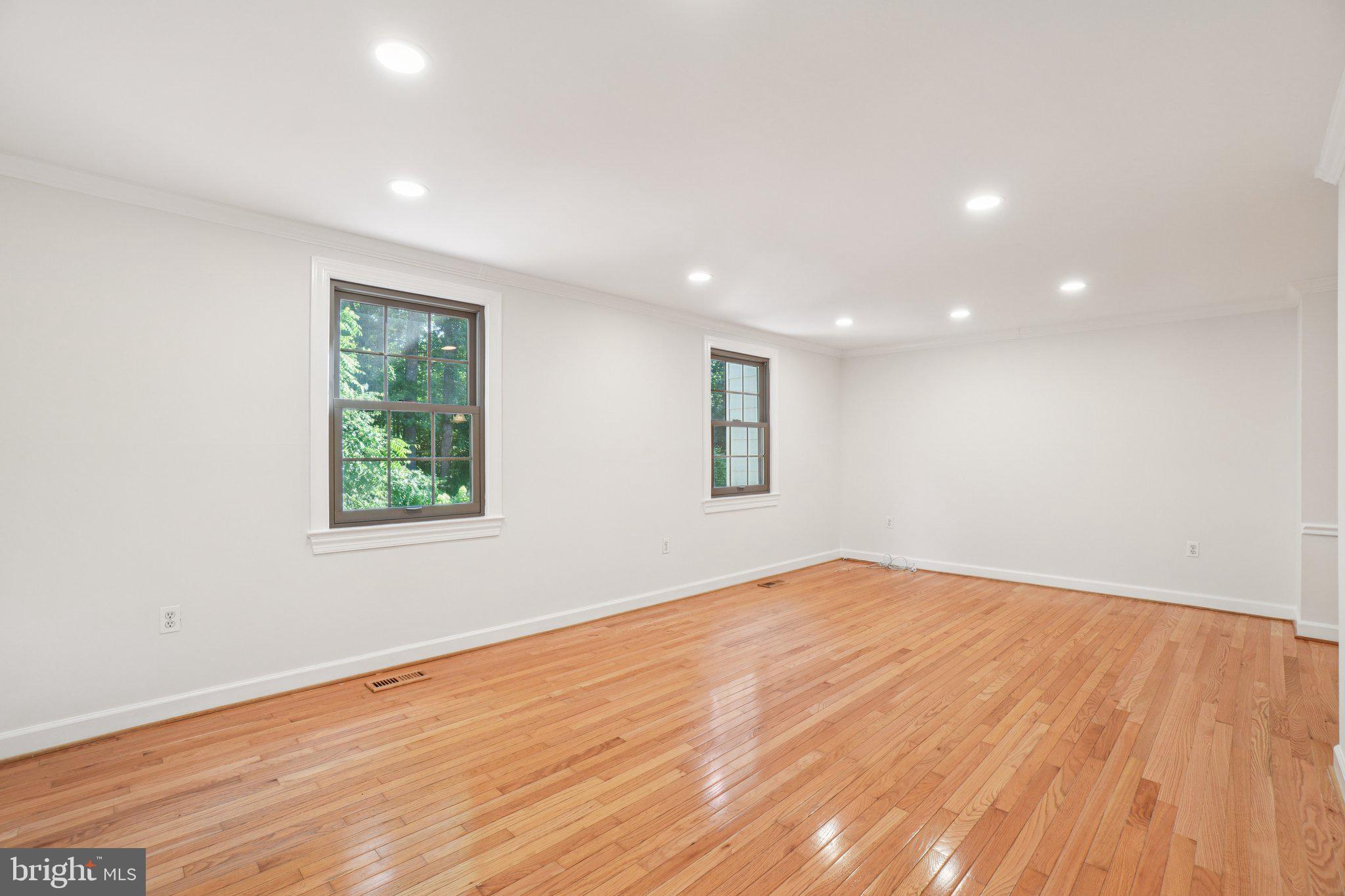 CARDINAL GLEN - Residential