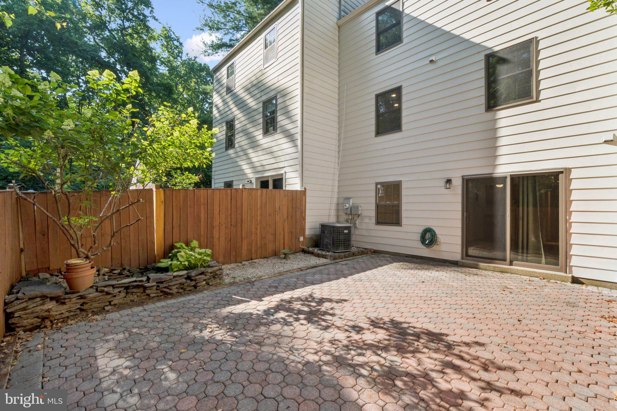 CARDINAL GLEN - Residential