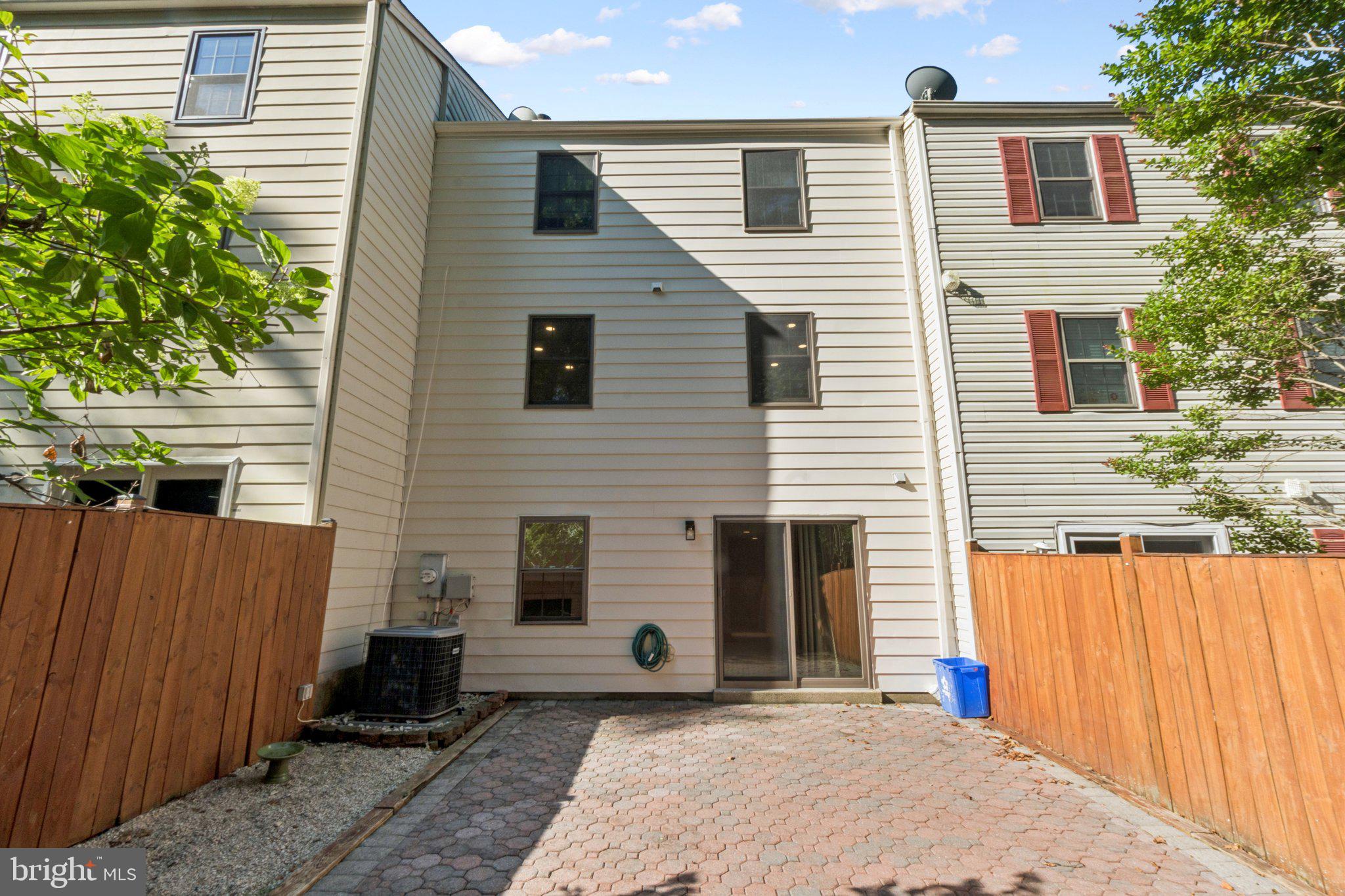 CARDINAL GLEN - Residential