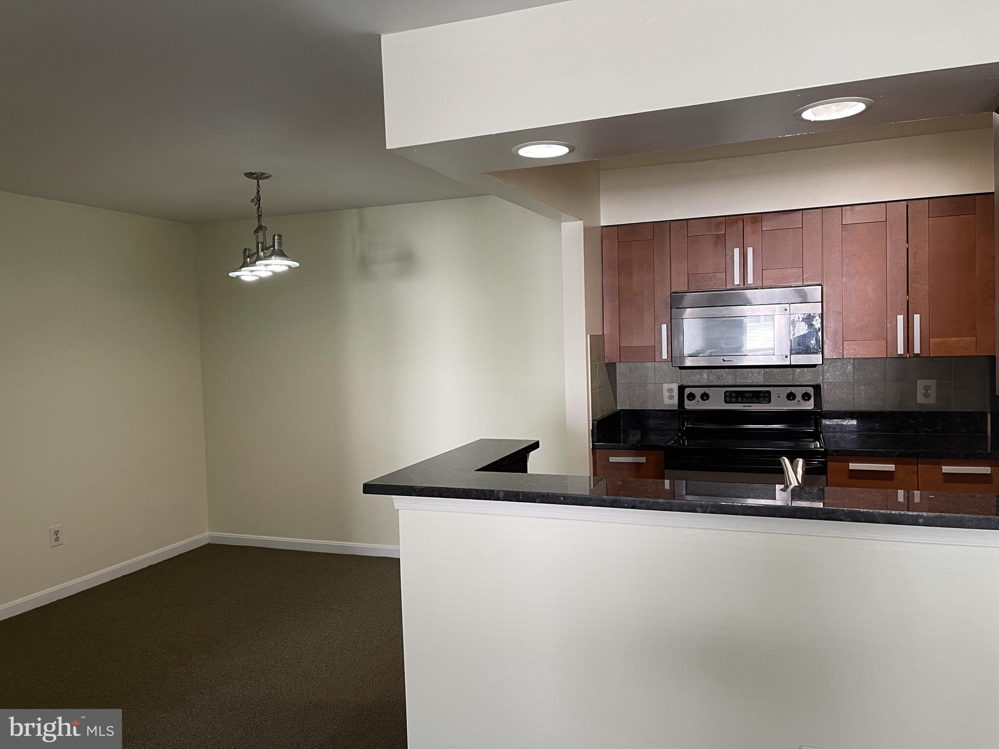 LAFAYETTE FOREST - Residential Lease