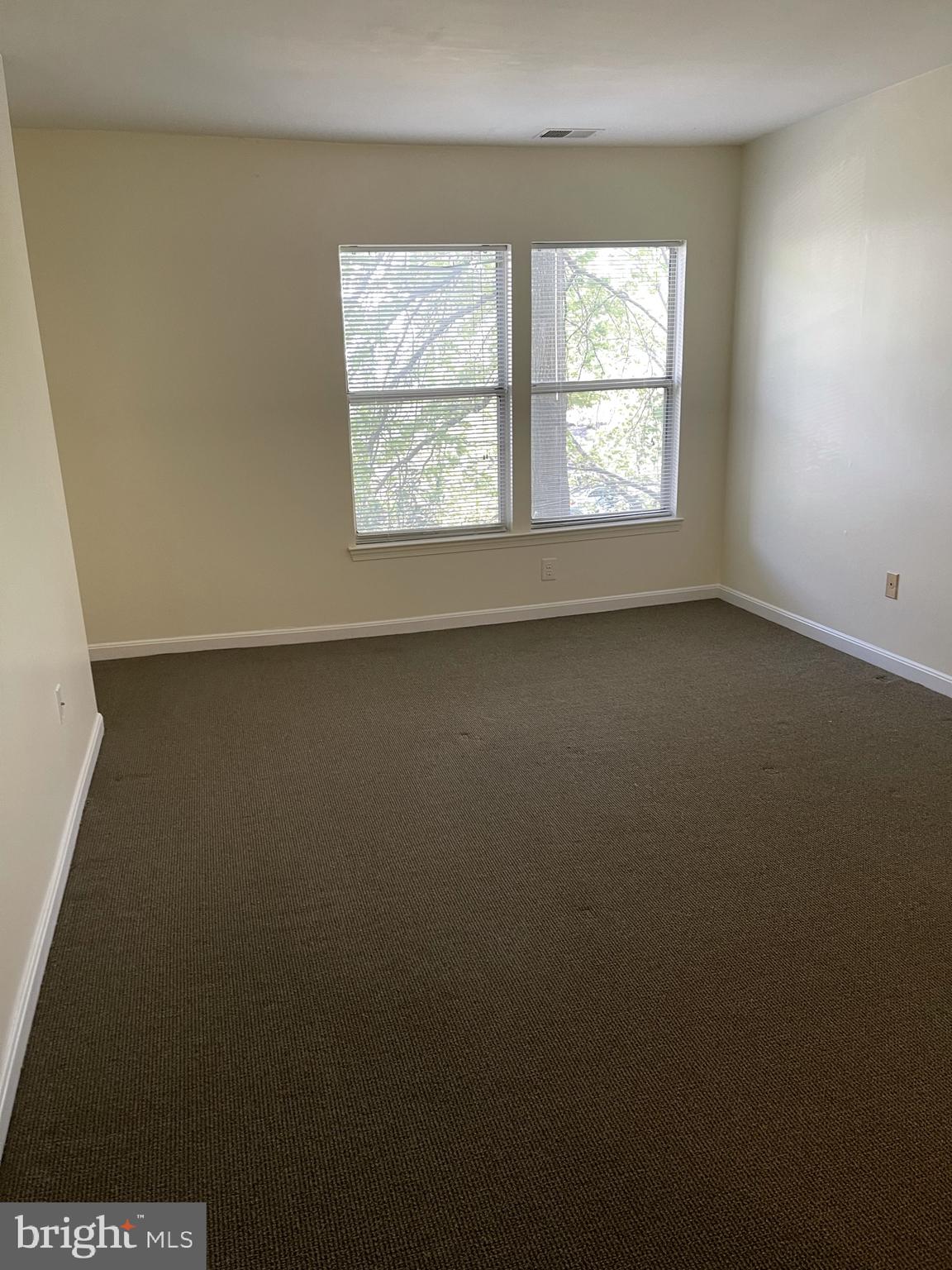 LAFAYETTE FOREST - Residential Lease