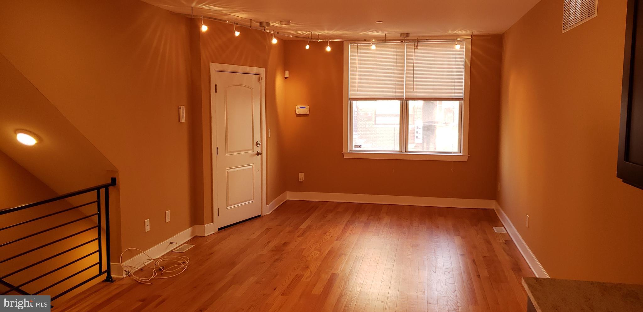 WEST POPLAR - Residential Lease