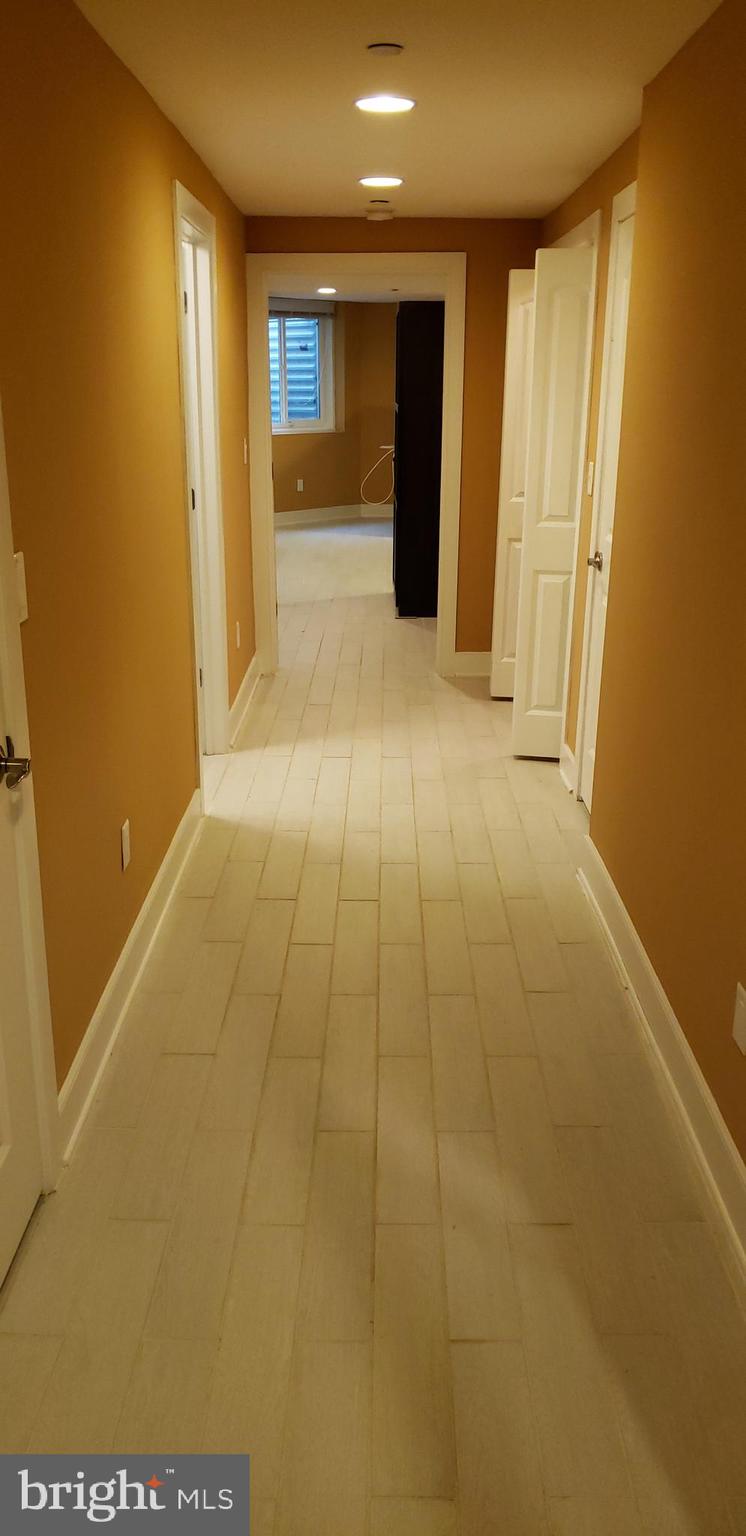 WEST POPLAR - Residential Lease