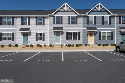775 CARSON CIRCLE GROTTOES VA 24441