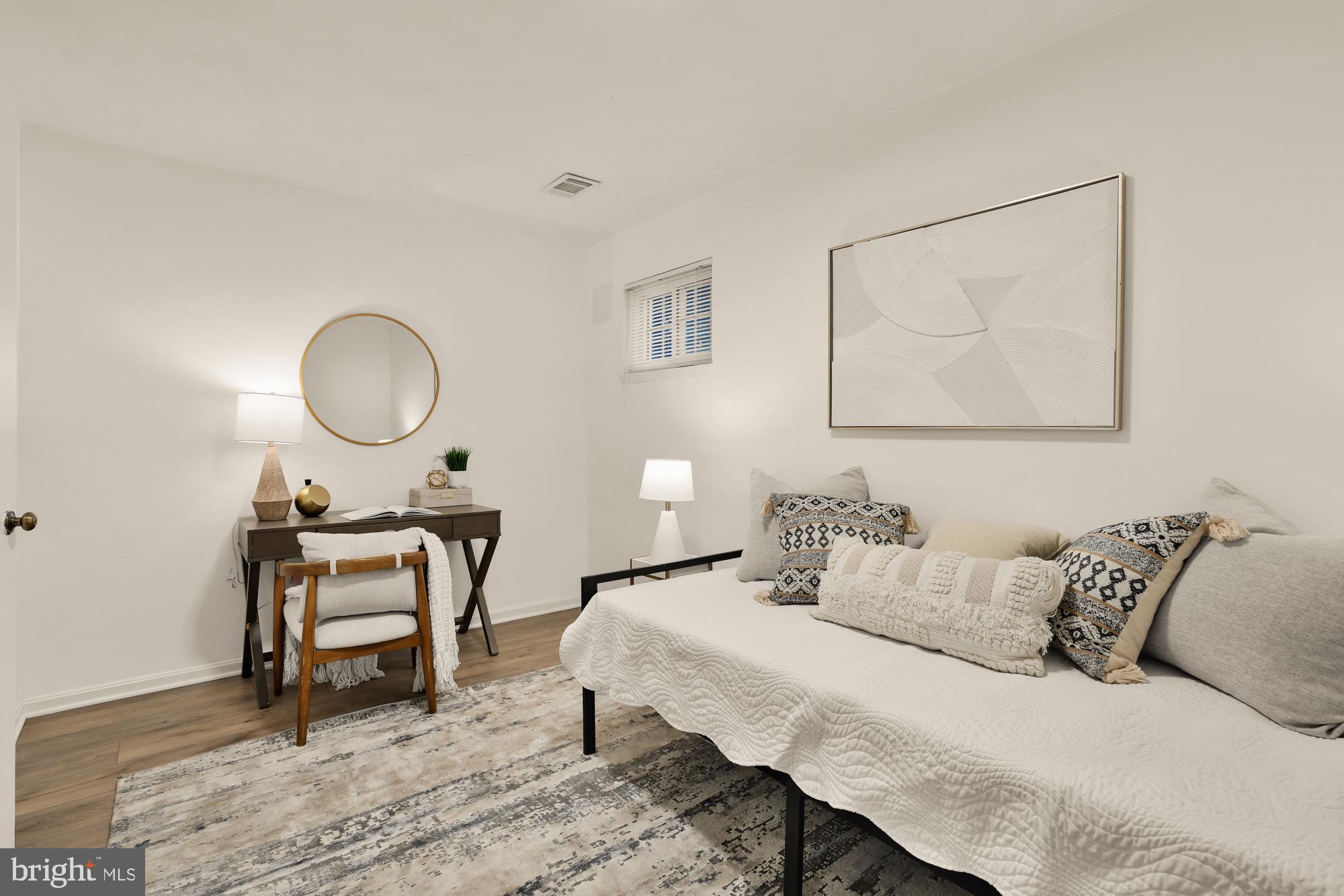 VERMONT PLACE - Residential