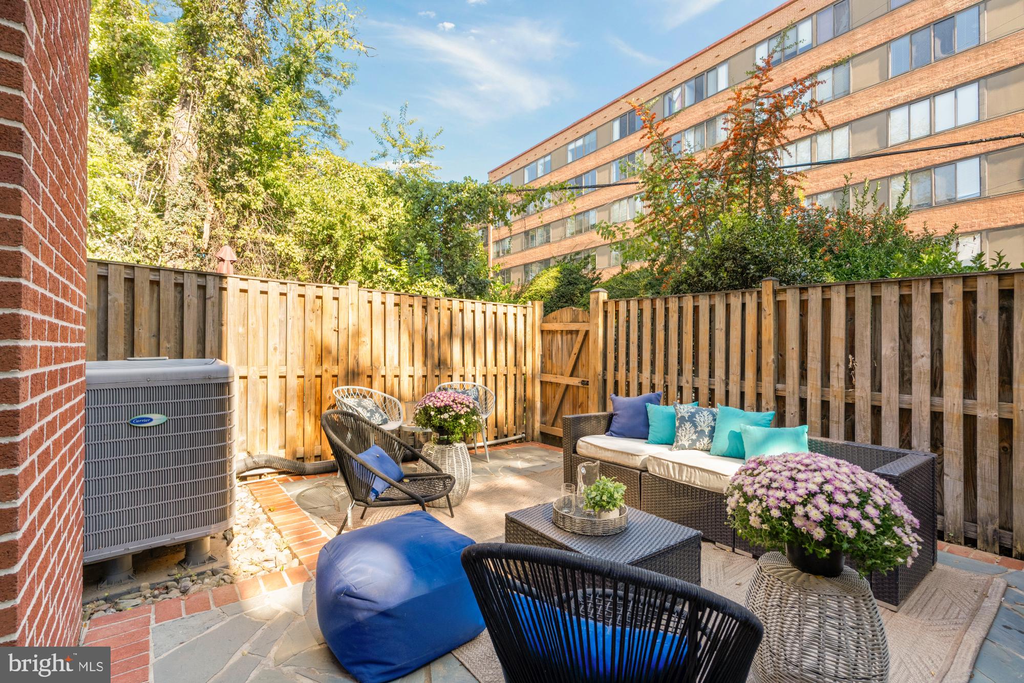 VERMONT PLACE - Residential