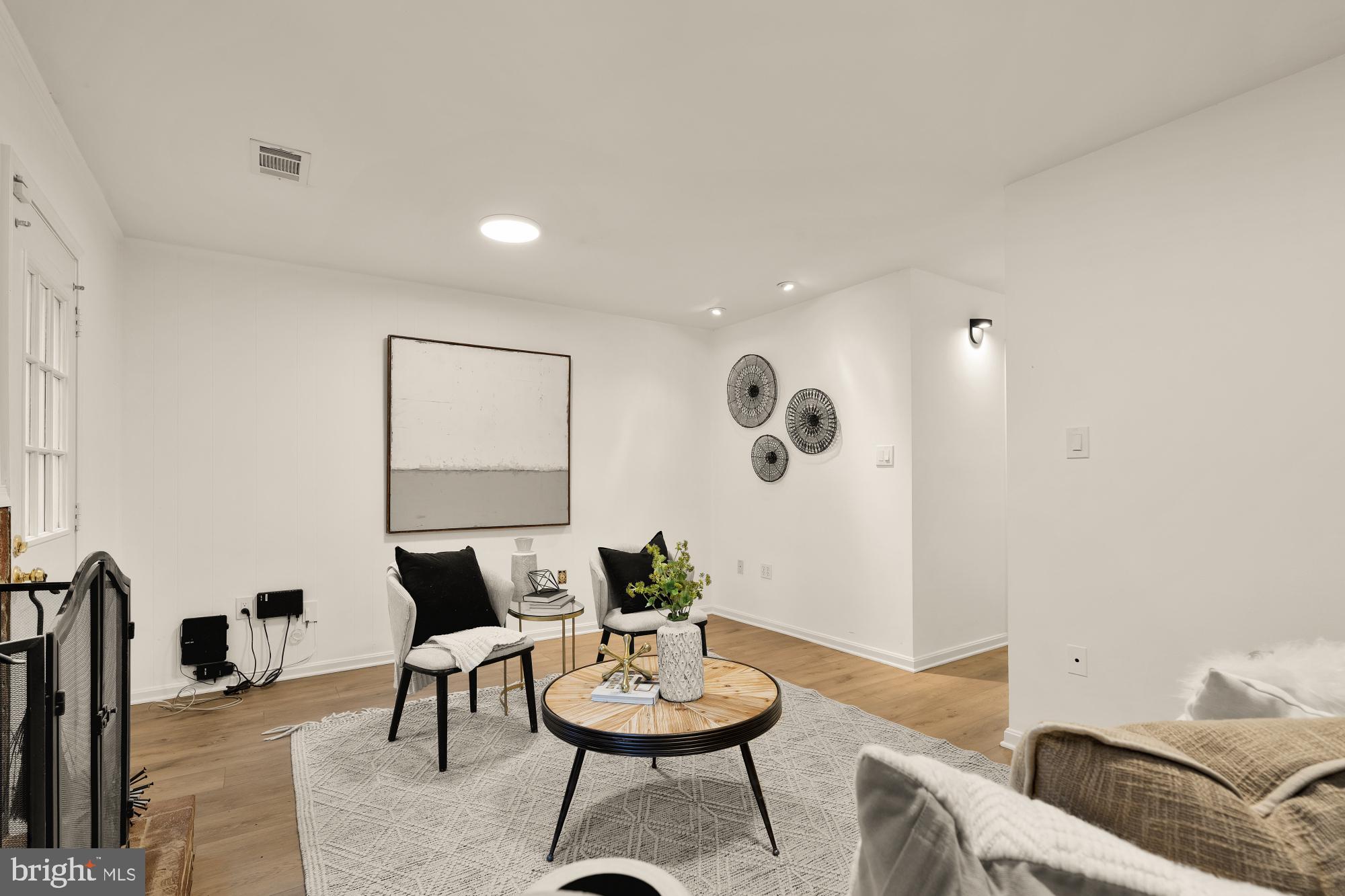 VERMONT PLACE - Residential