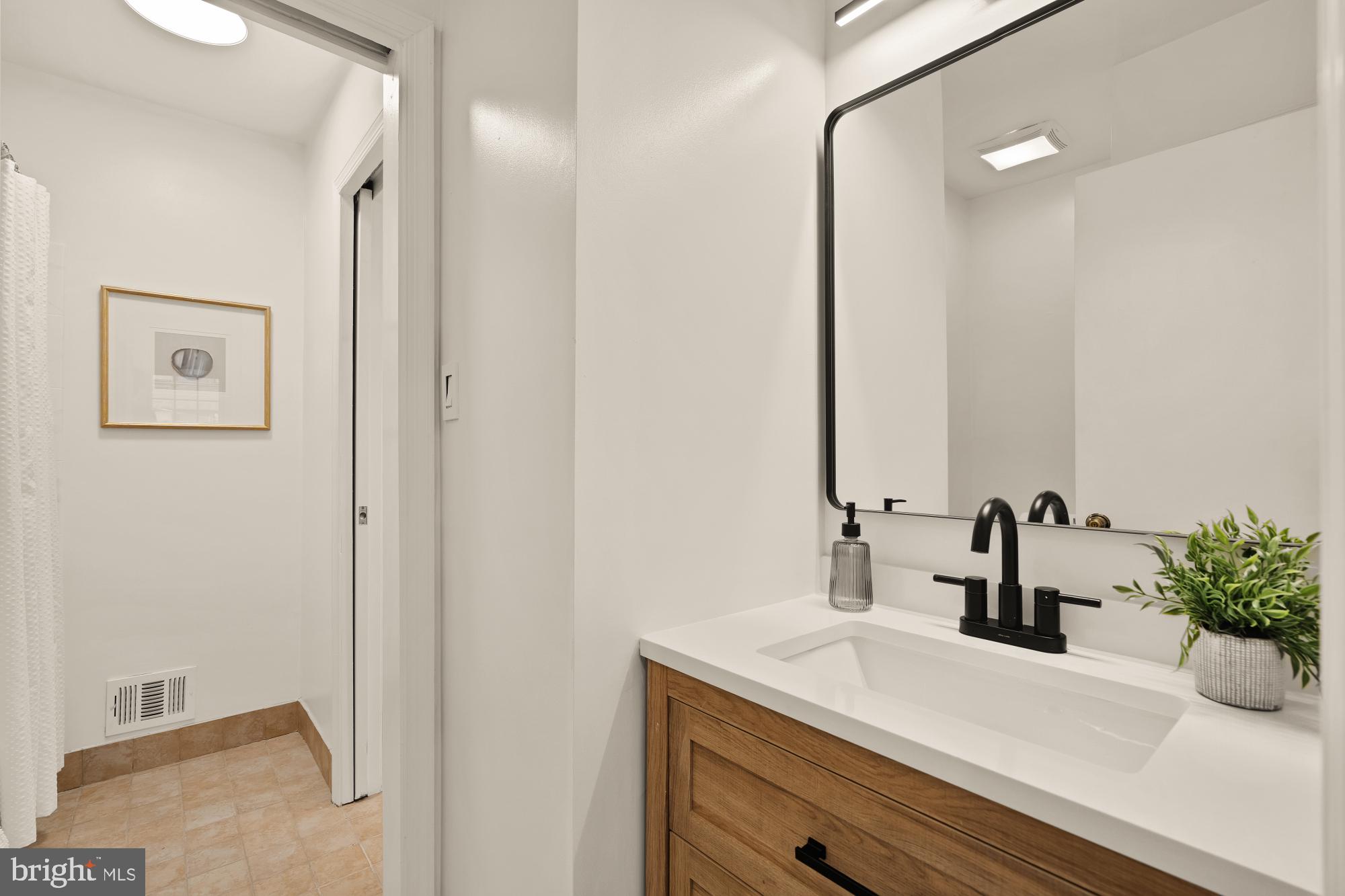 VERMONT PLACE - Residential