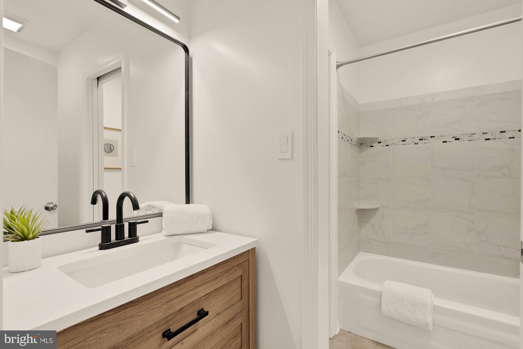 VERMONT PLACE - Residential