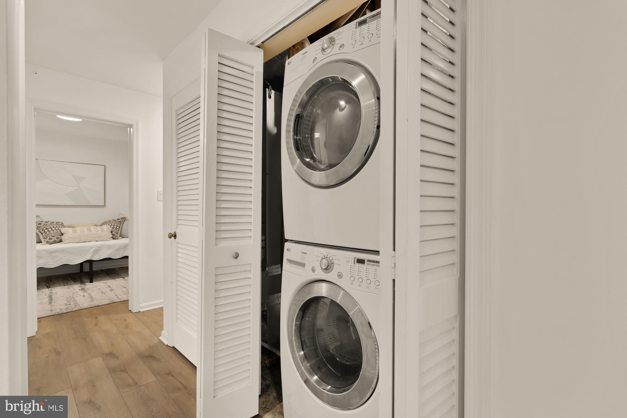 VERMONT PLACE - Residential