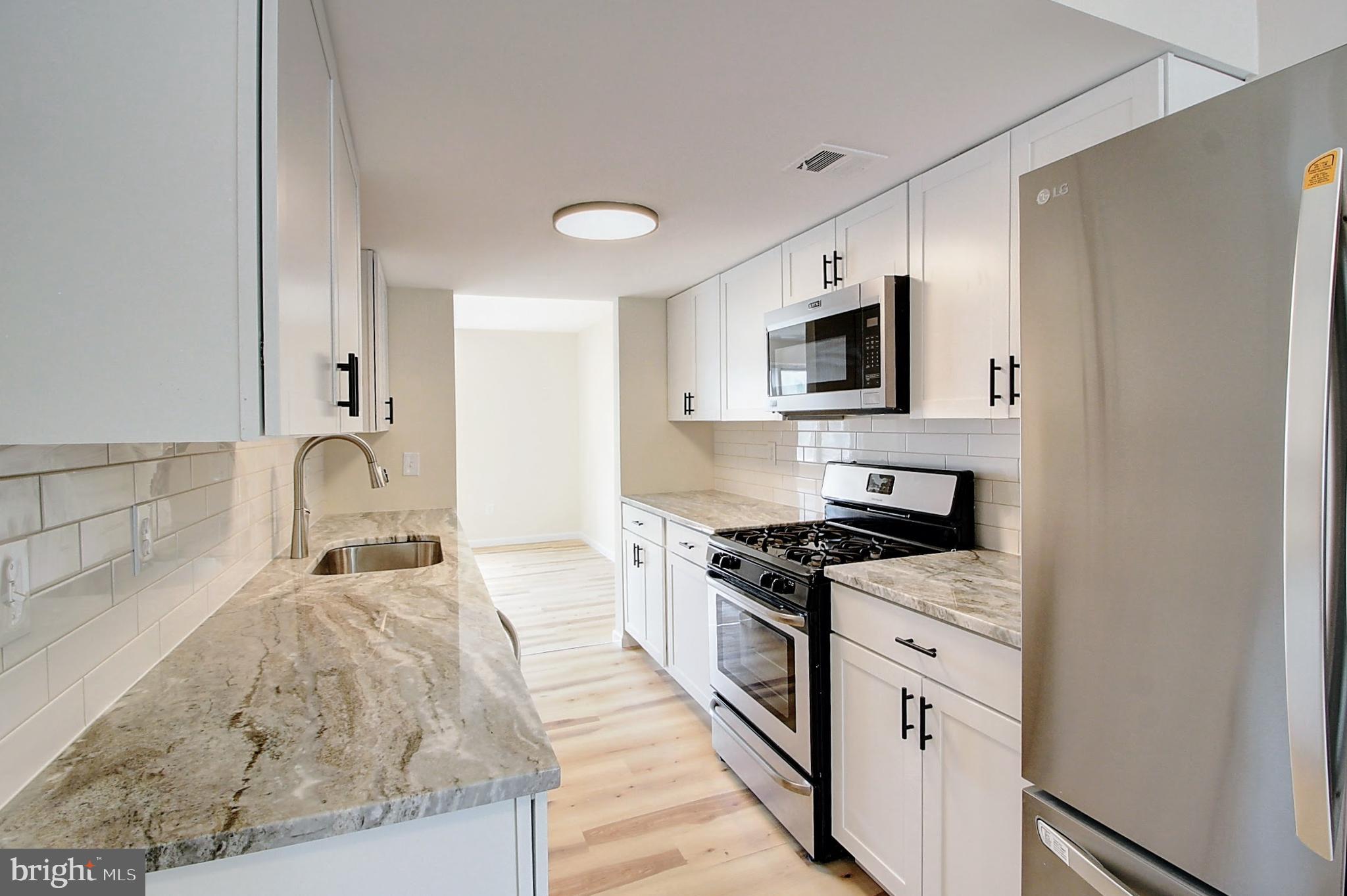 DISCOVERY - Residential Lease