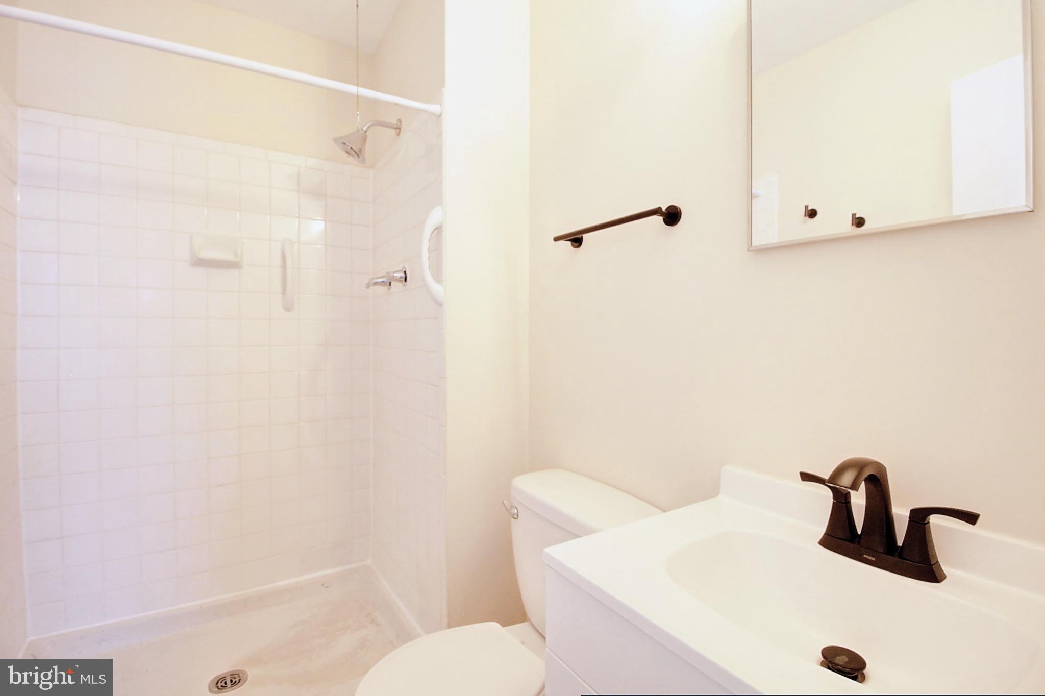 DISCOVERY - Residential Lease