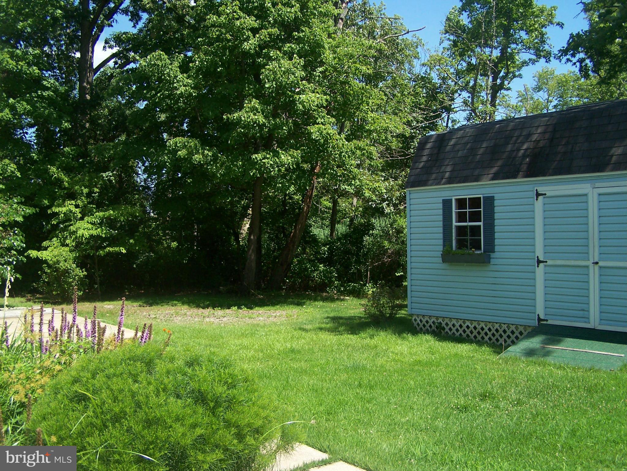 IDLEWILDE ACRES - Residential