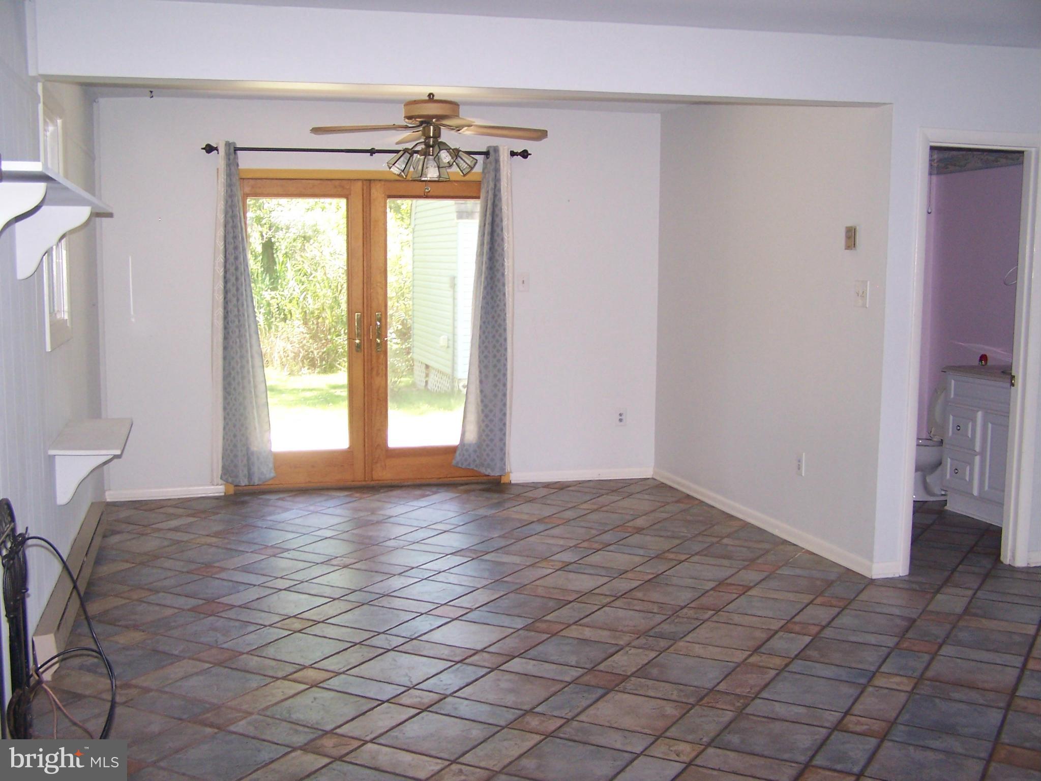 IDLEWILDE ACRES - Residential