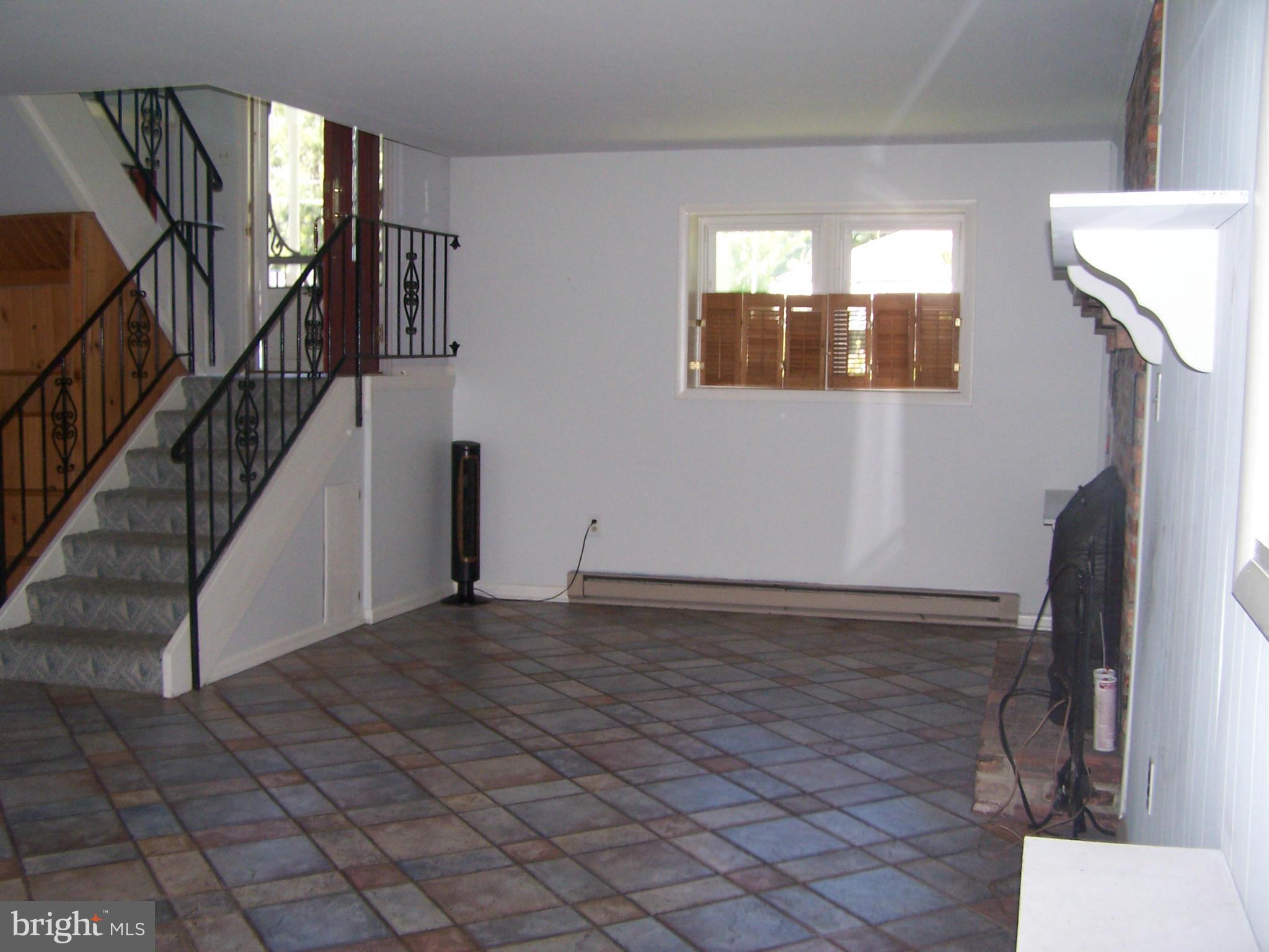 IDLEWILDE ACRES - Residential