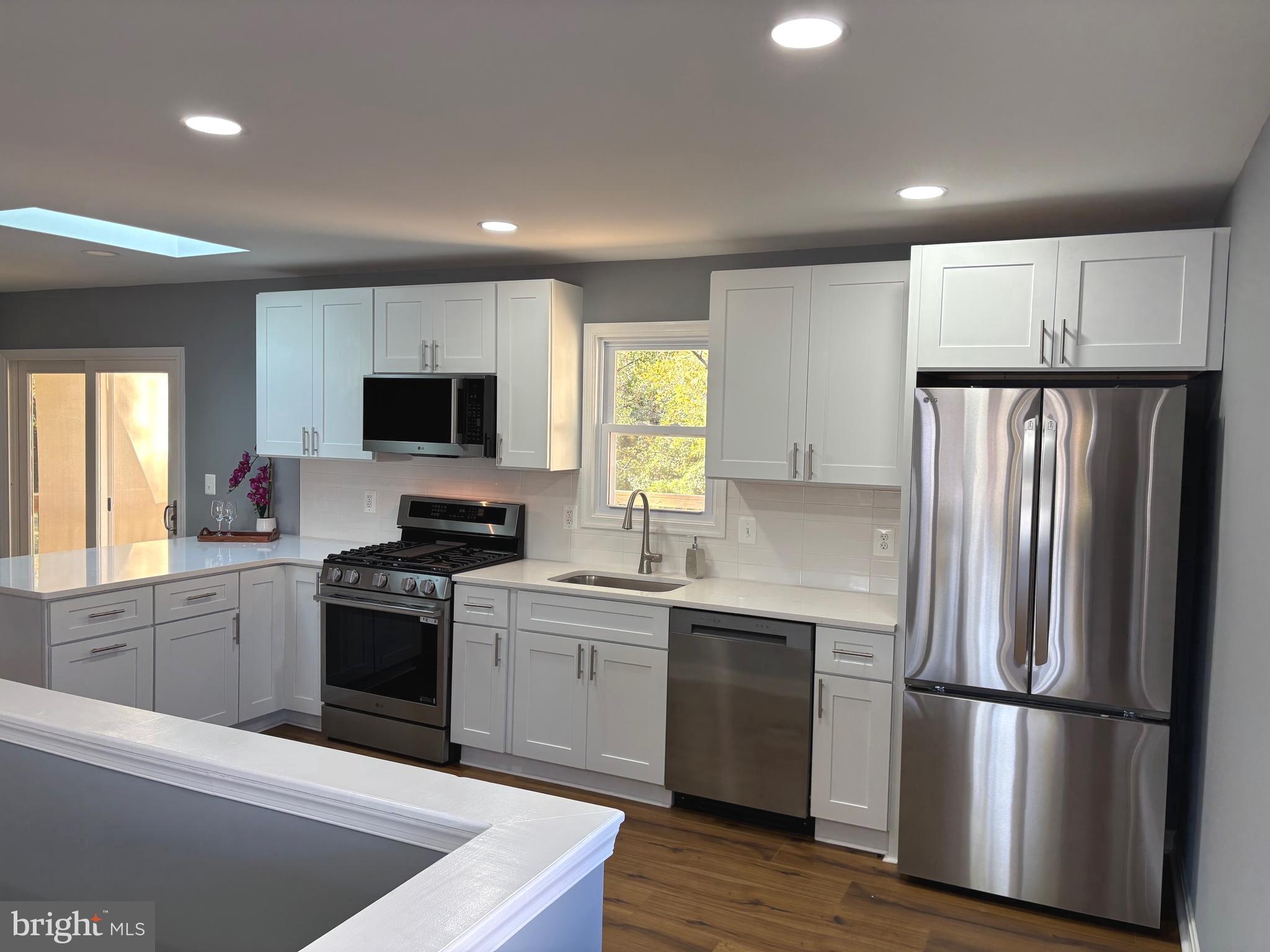 WEST HALETHORPE - Residential