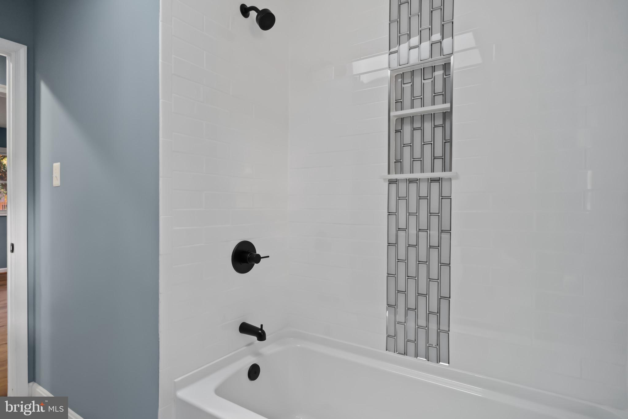 WEST HALETHORPE - Residential