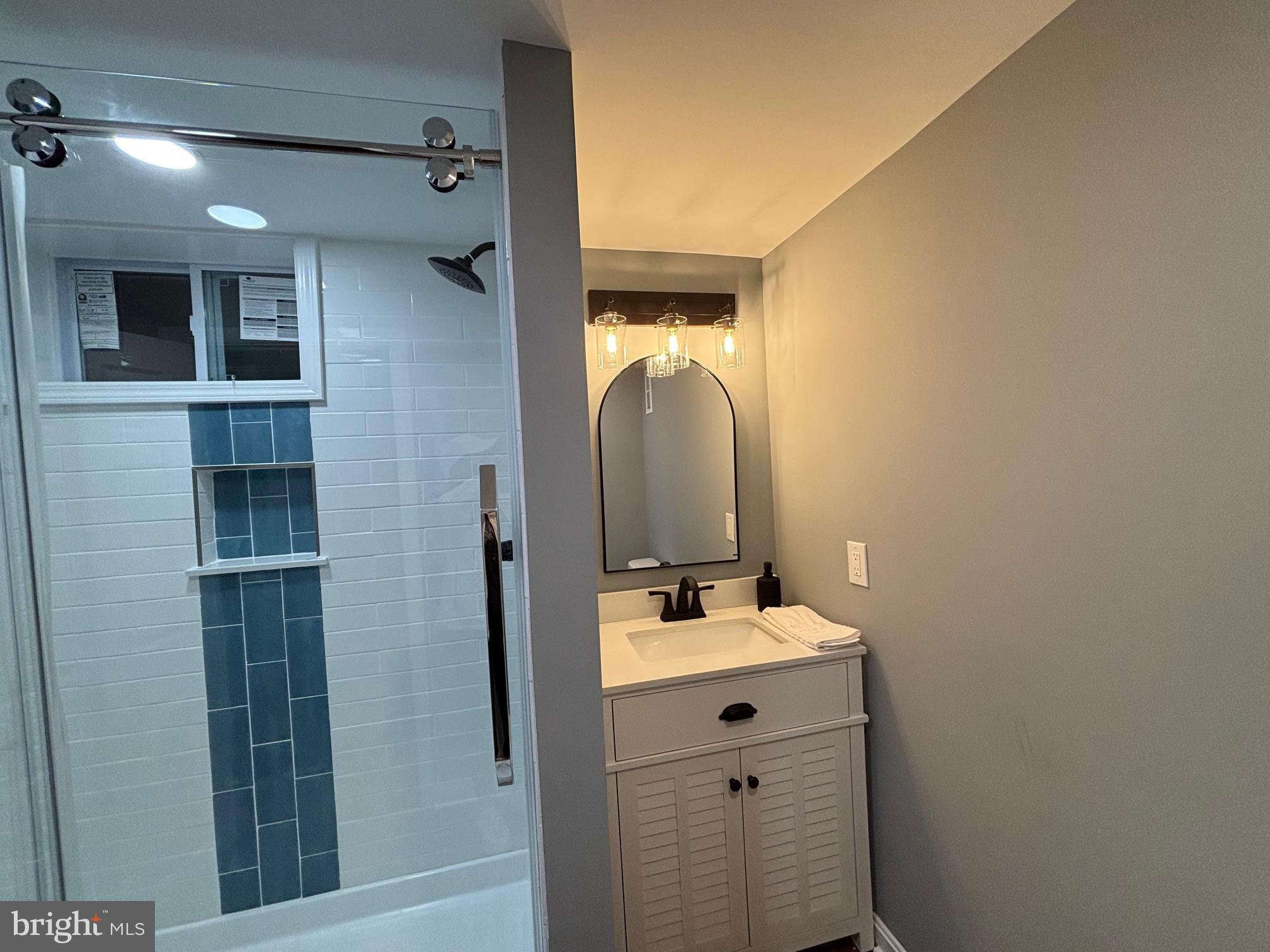 WEST HALETHORPE - Residential