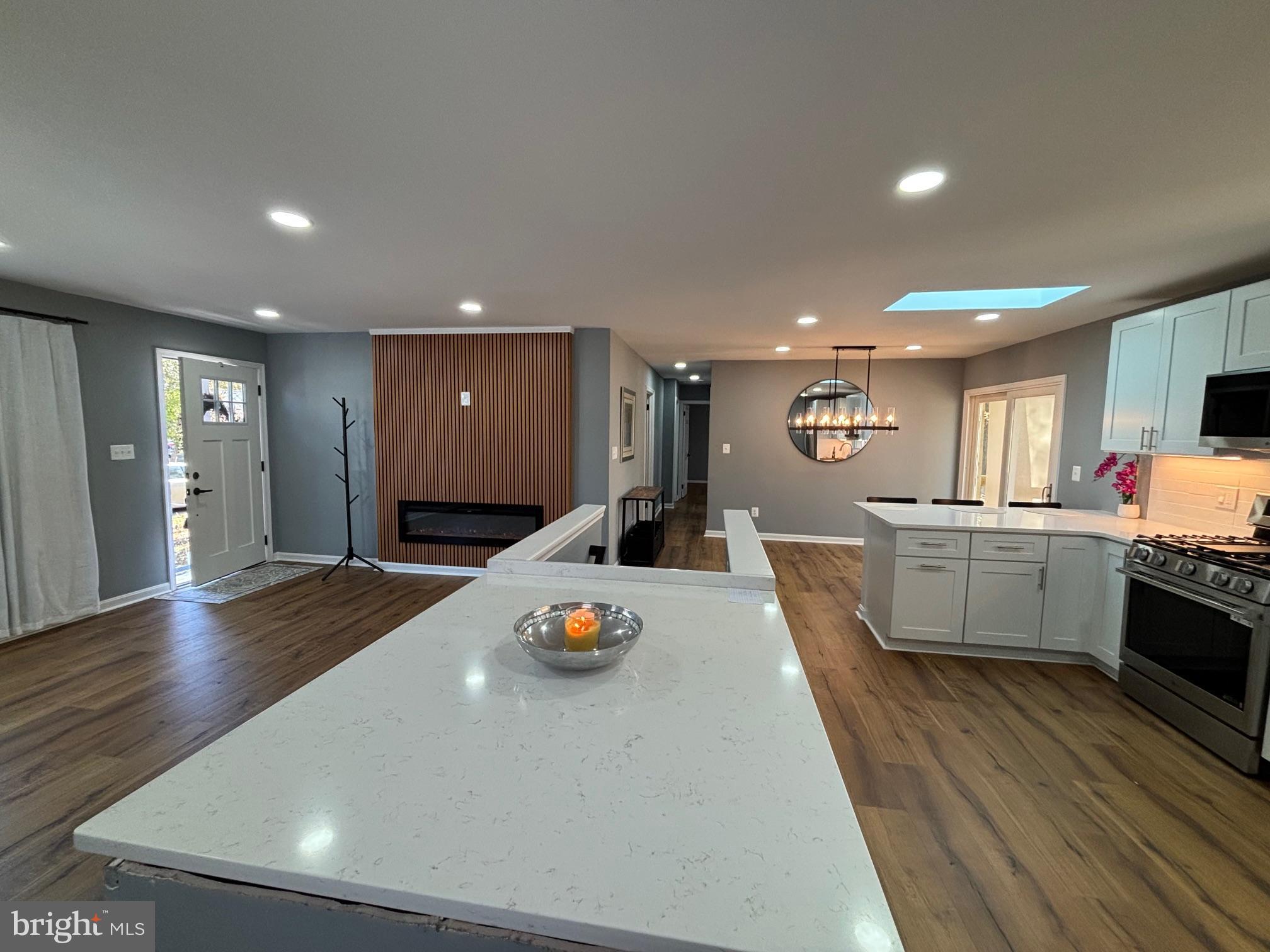 WEST HALETHORPE - Residential