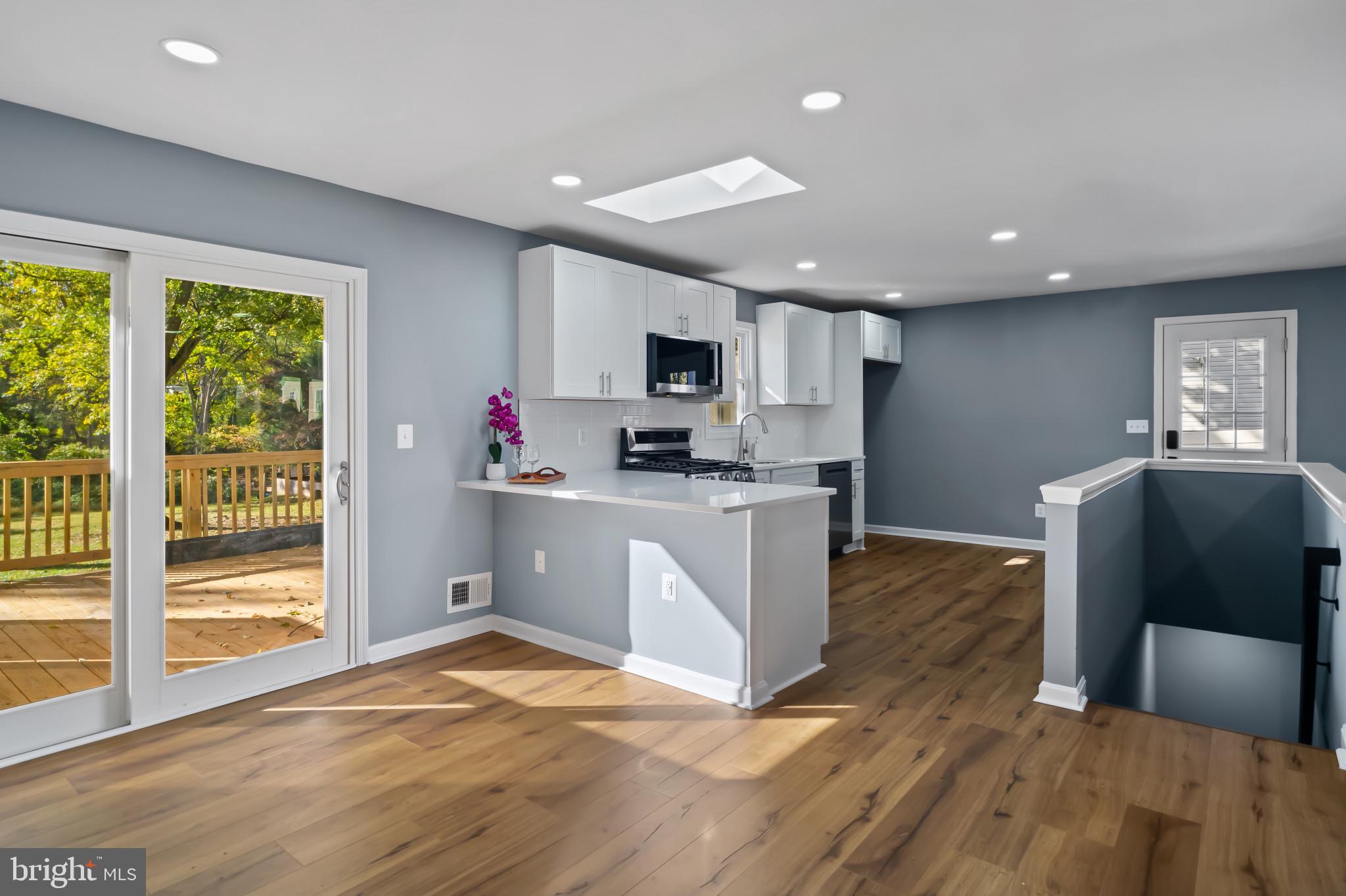 WEST HALETHORPE - Residential