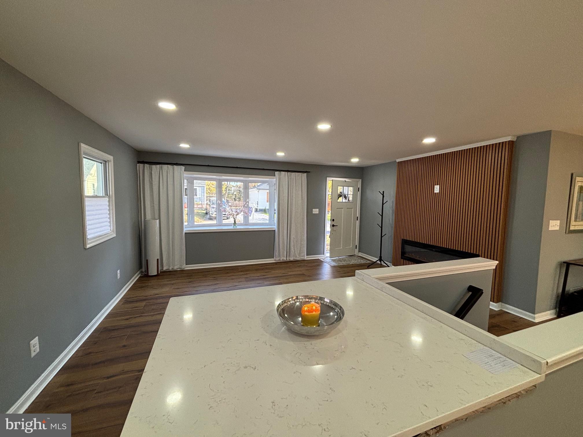 WEST HALETHORPE - Residential