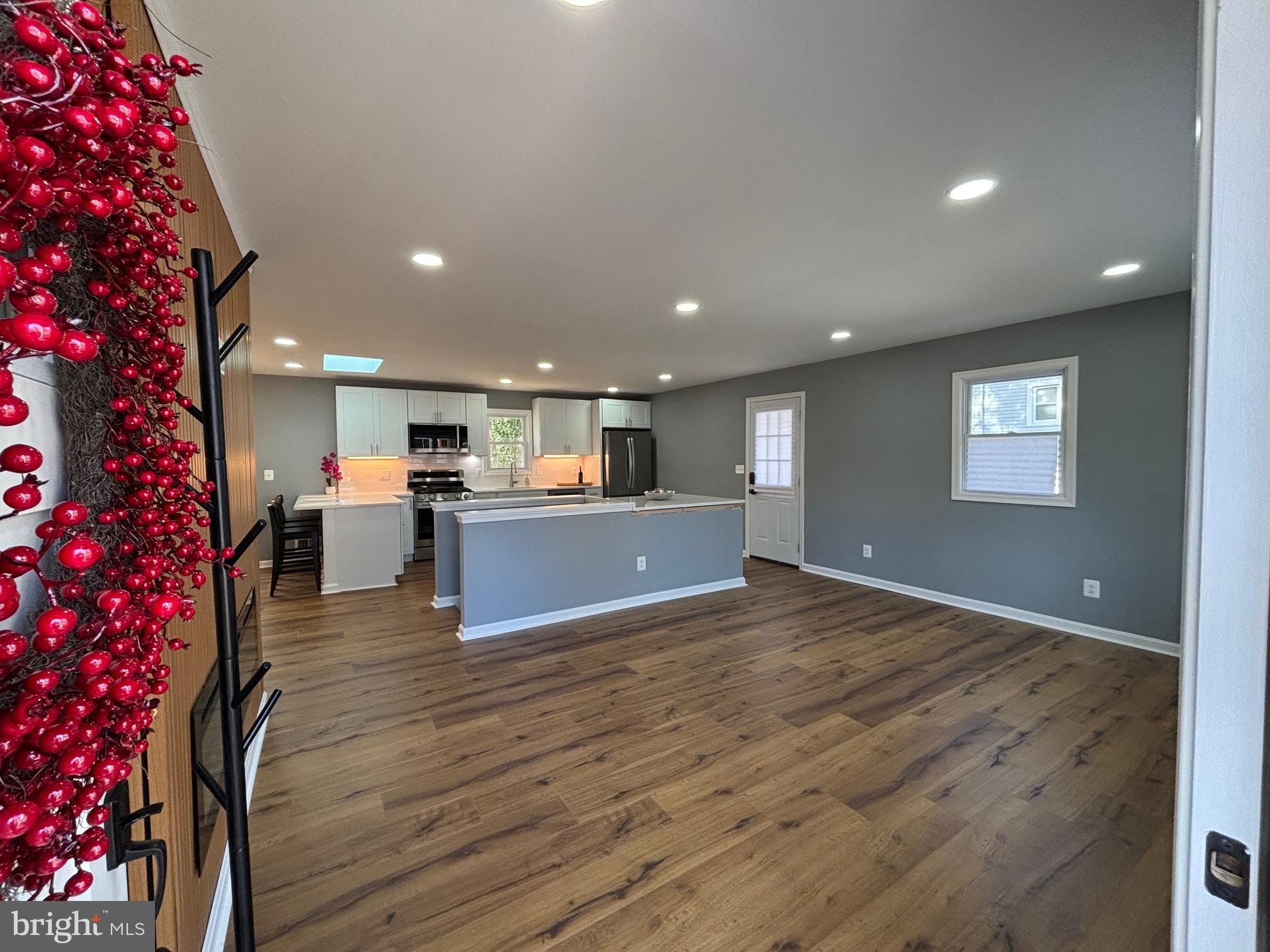 WEST HALETHORPE - Residential