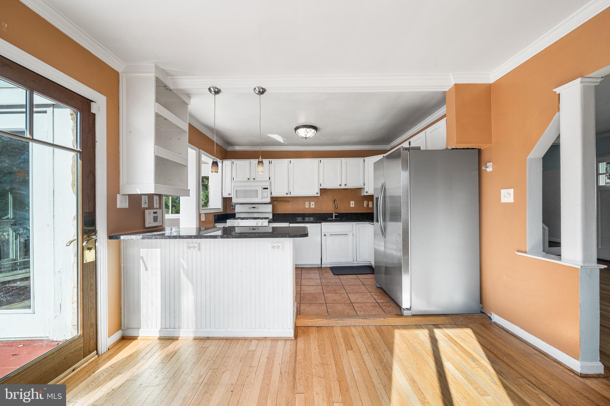 DALECREST - Residential Lease