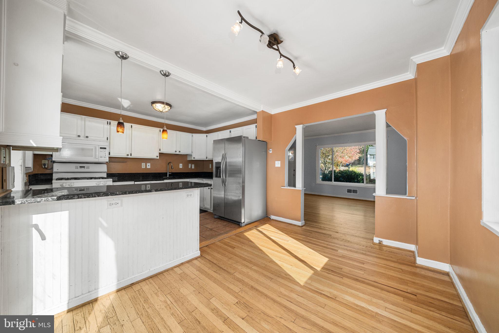 DALECREST - Residential Lease