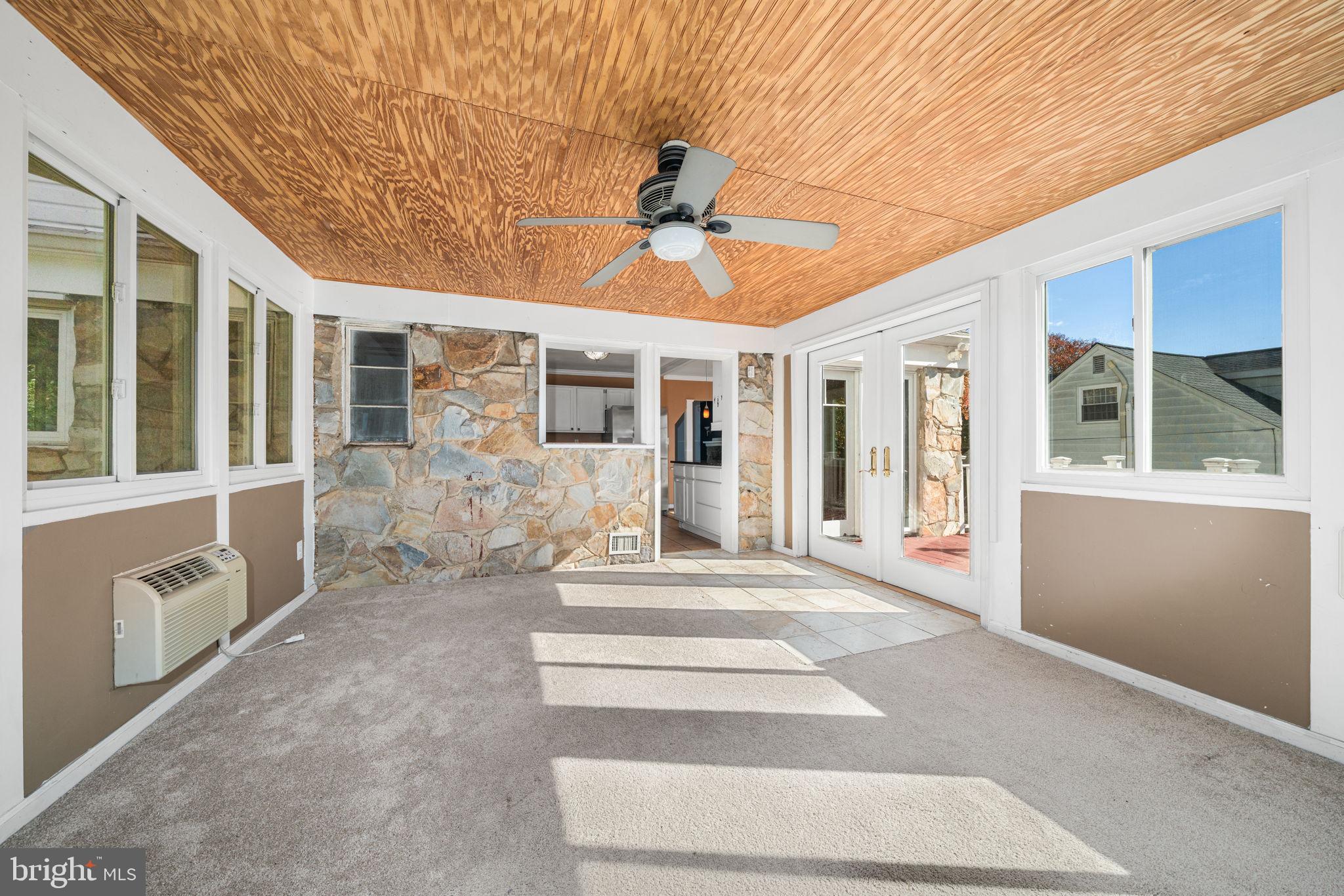 DALECREST - Residential Lease