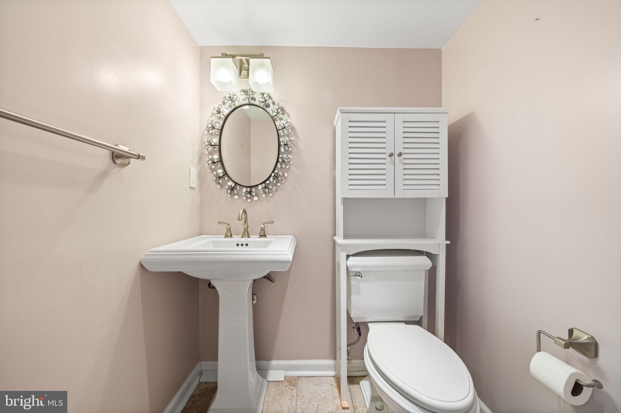 DALECREST - Residential Lease