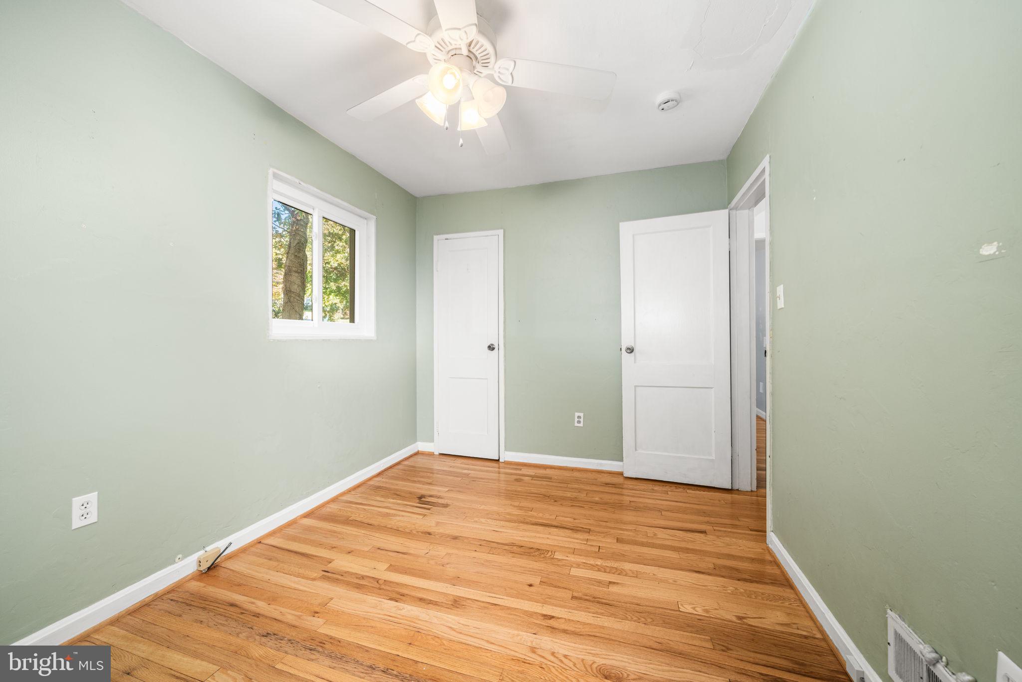 DALECREST - Residential Lease