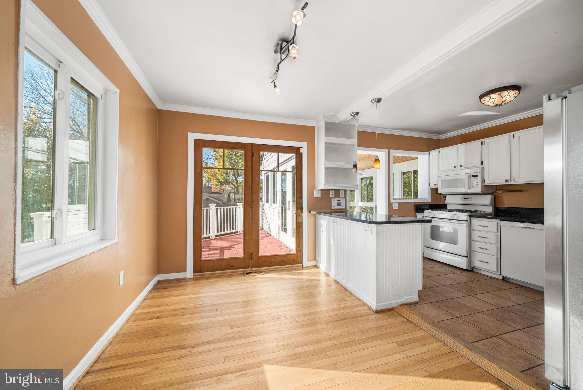 DALECREST - Residential Lease