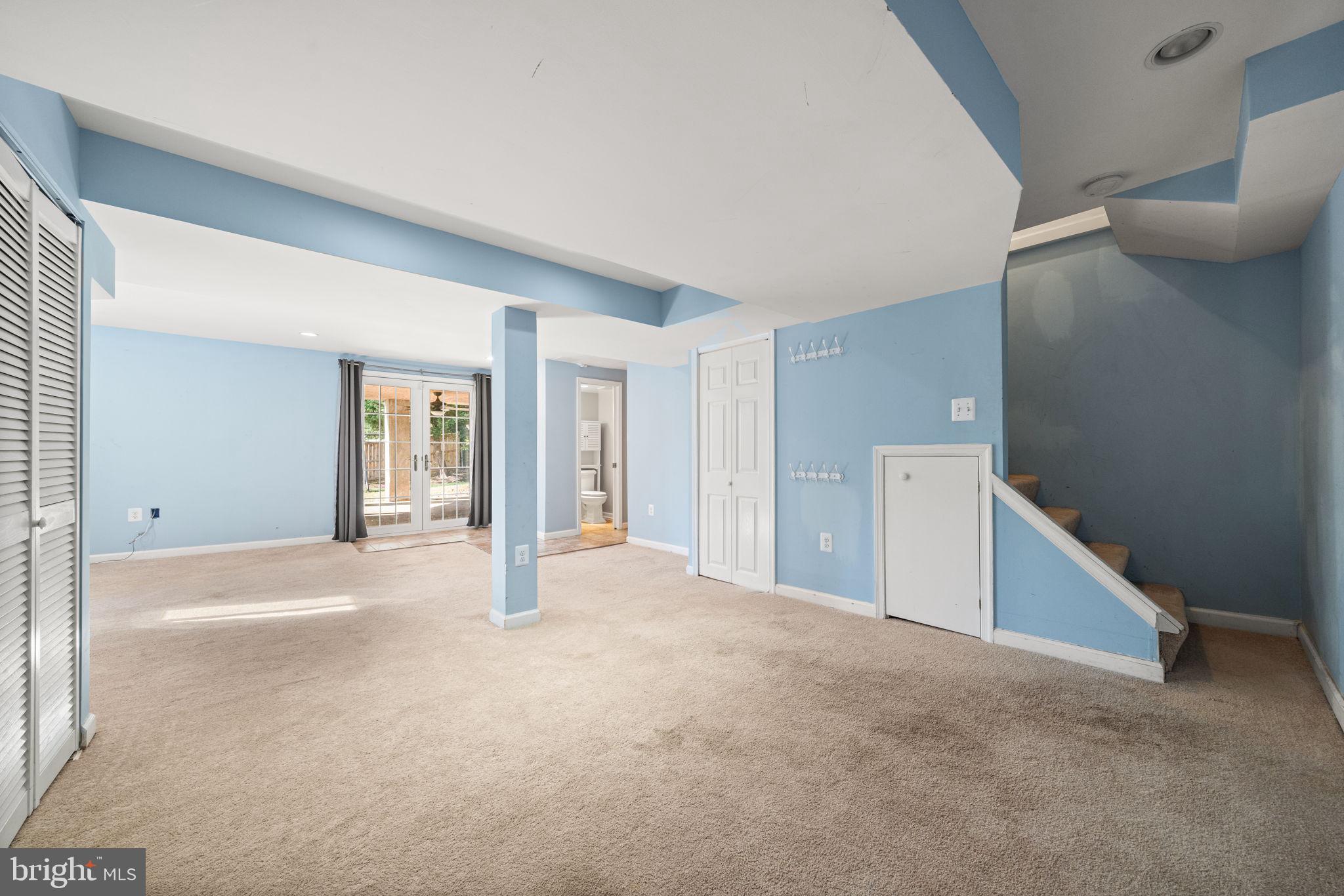 DALECREST - Residential Lease