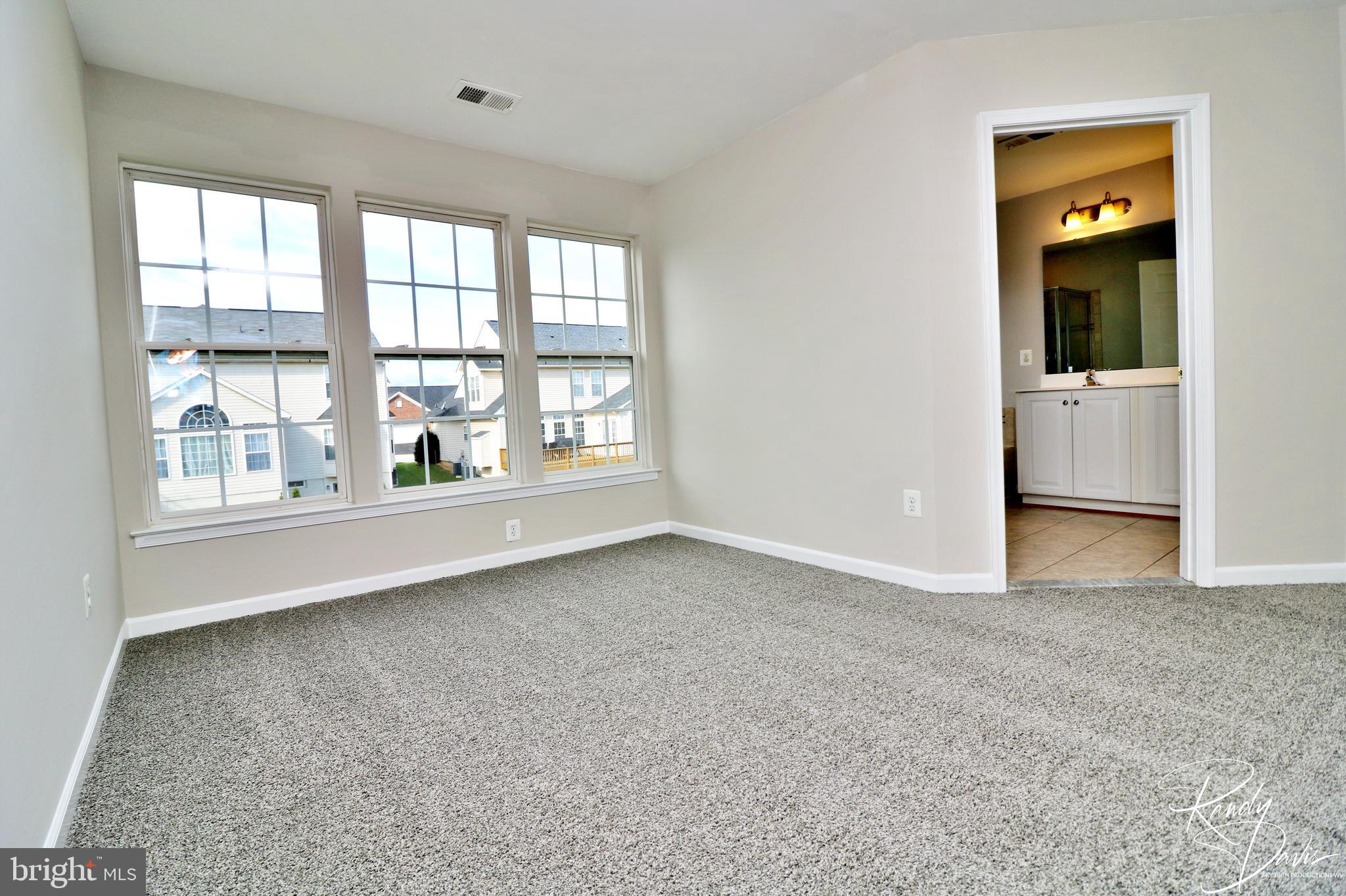 LAKELAND PLACE - Residential