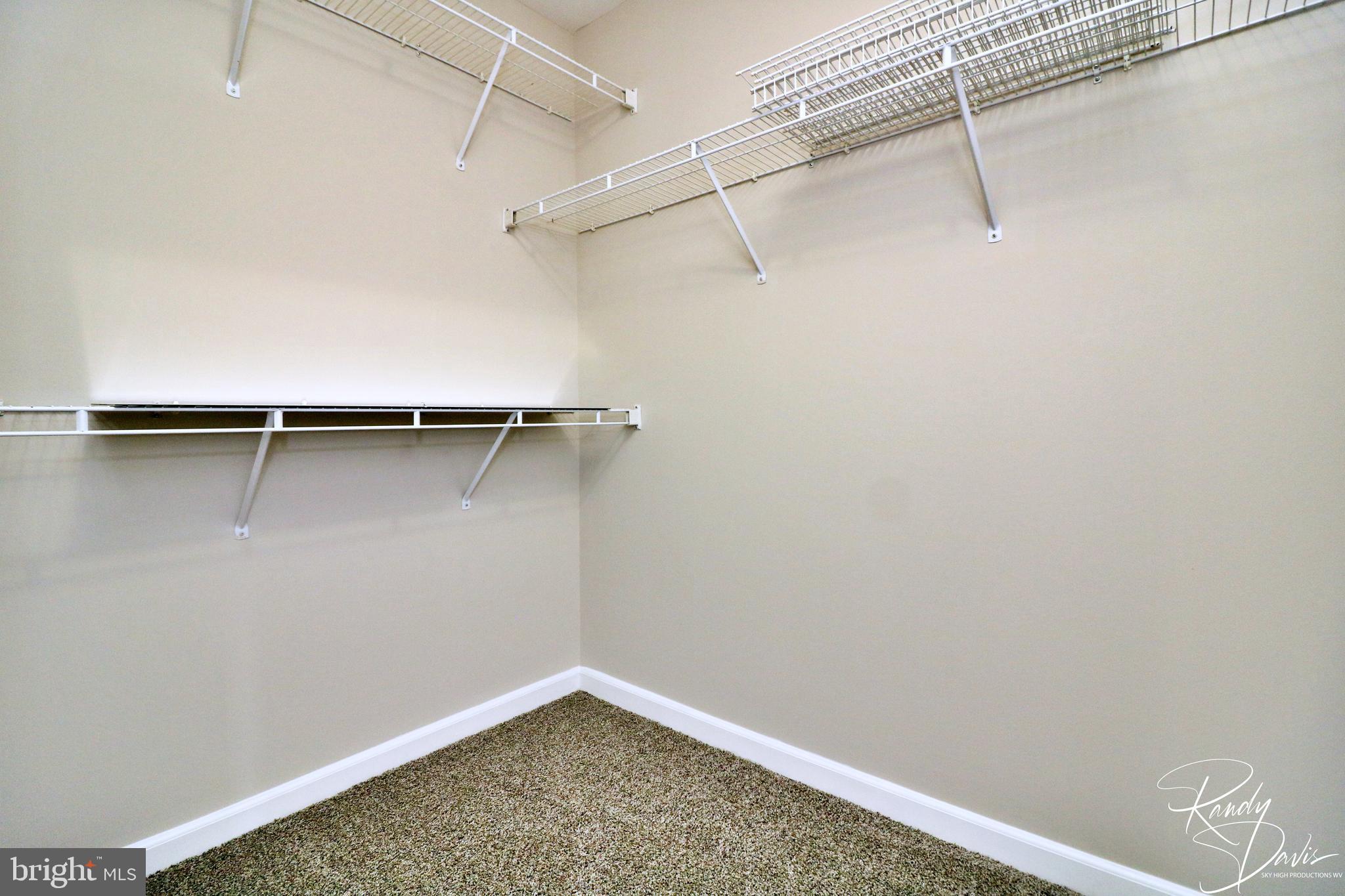 LAKELAND PLACE - Residential