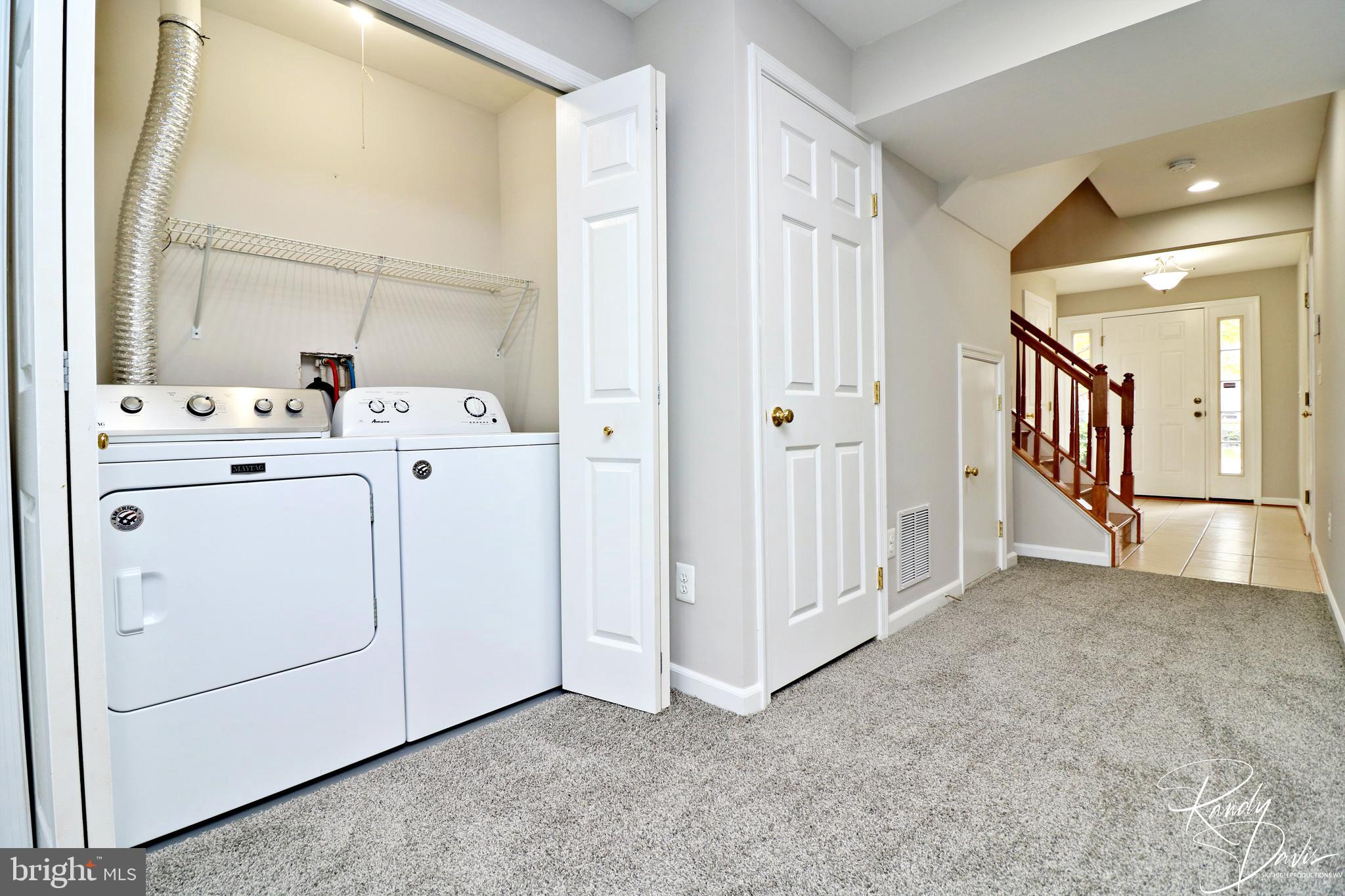 LAKELAND PLACE - Residential