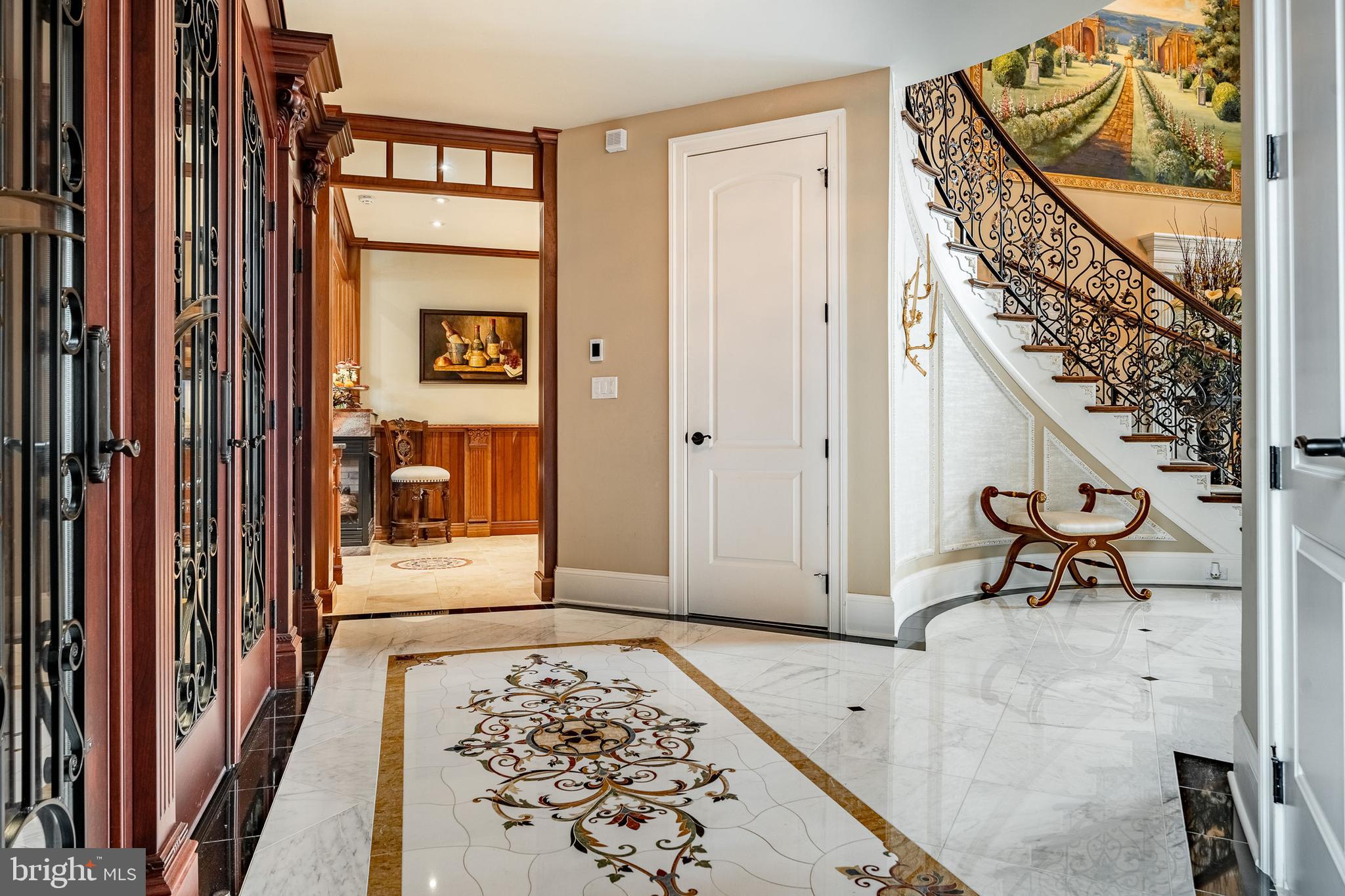 GRENOBLE MANOR - Residential