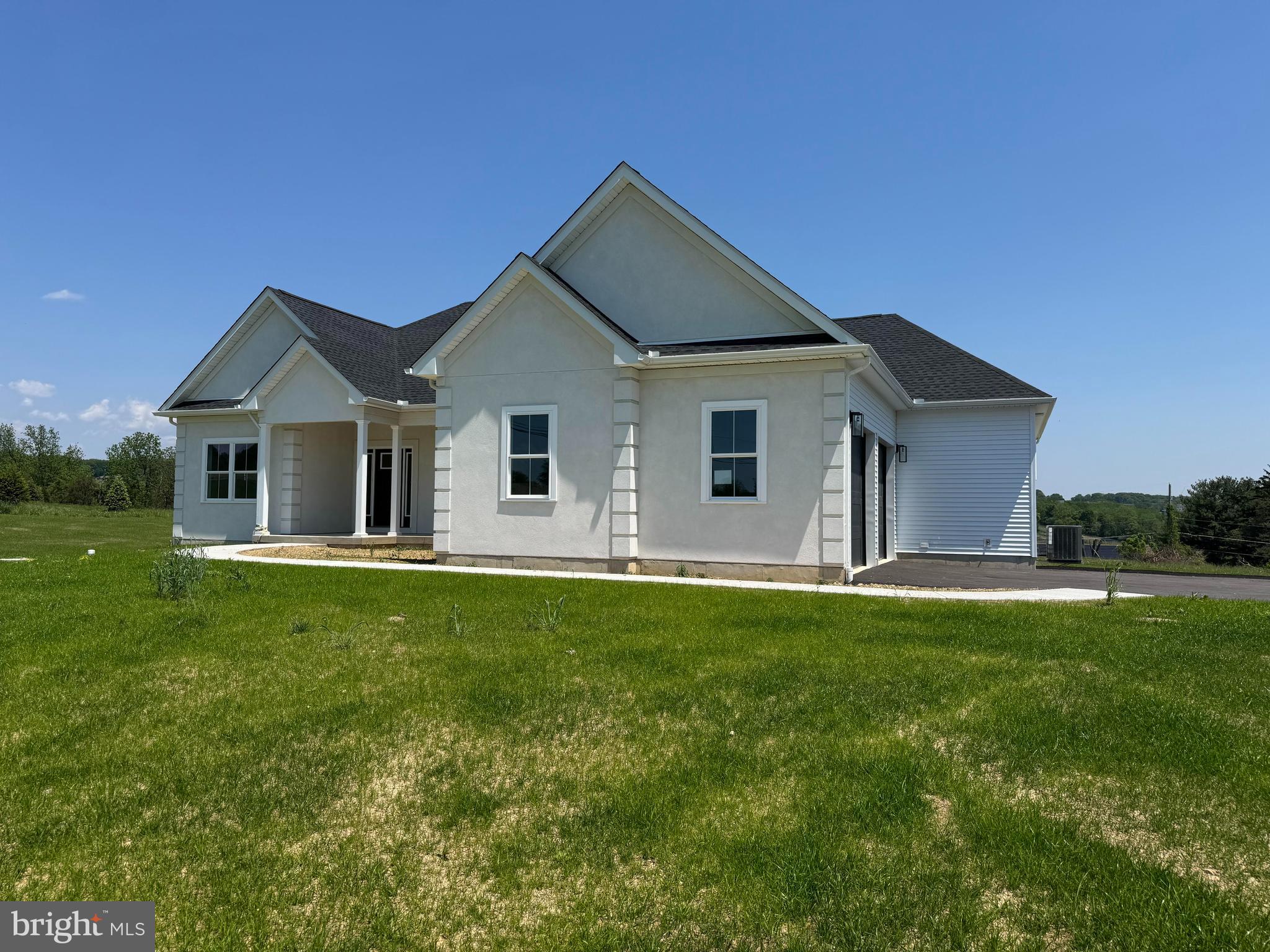 448 LONG LANE