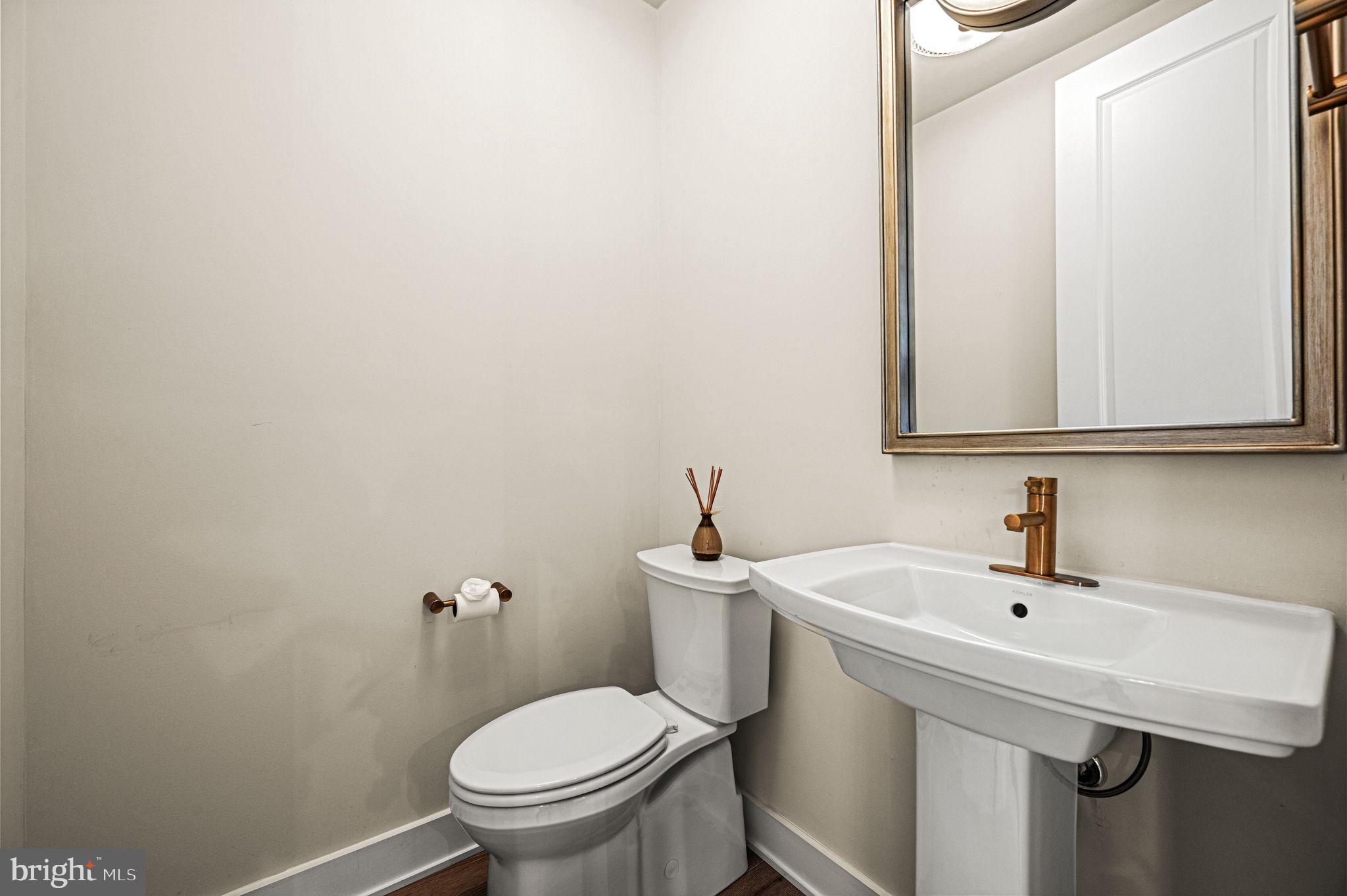 NEWTOWN WALK AT ELLIS PRESERVE - Residential