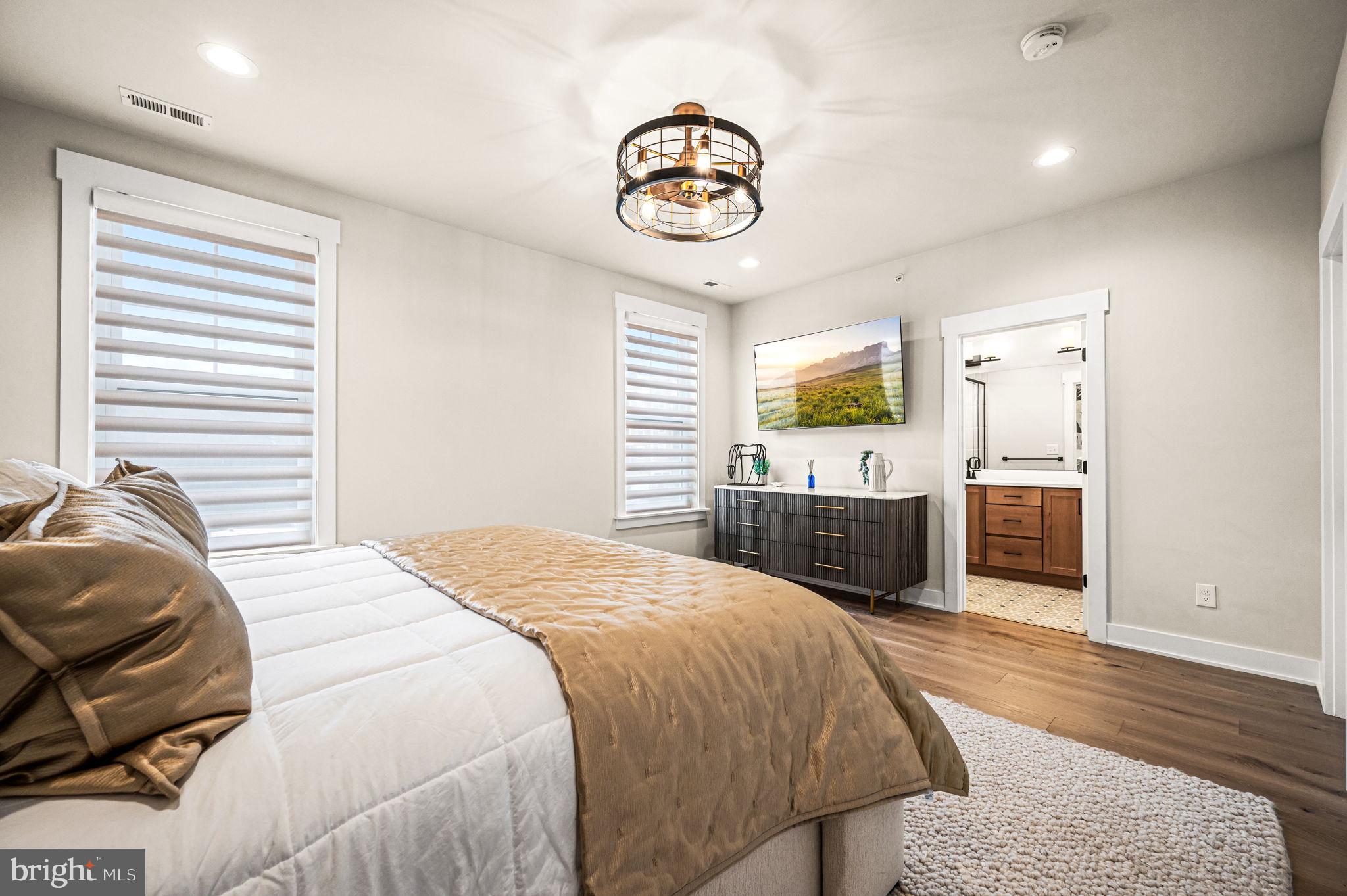 NEWTOWN WALK AT ELLIS PRESERVE - Residential