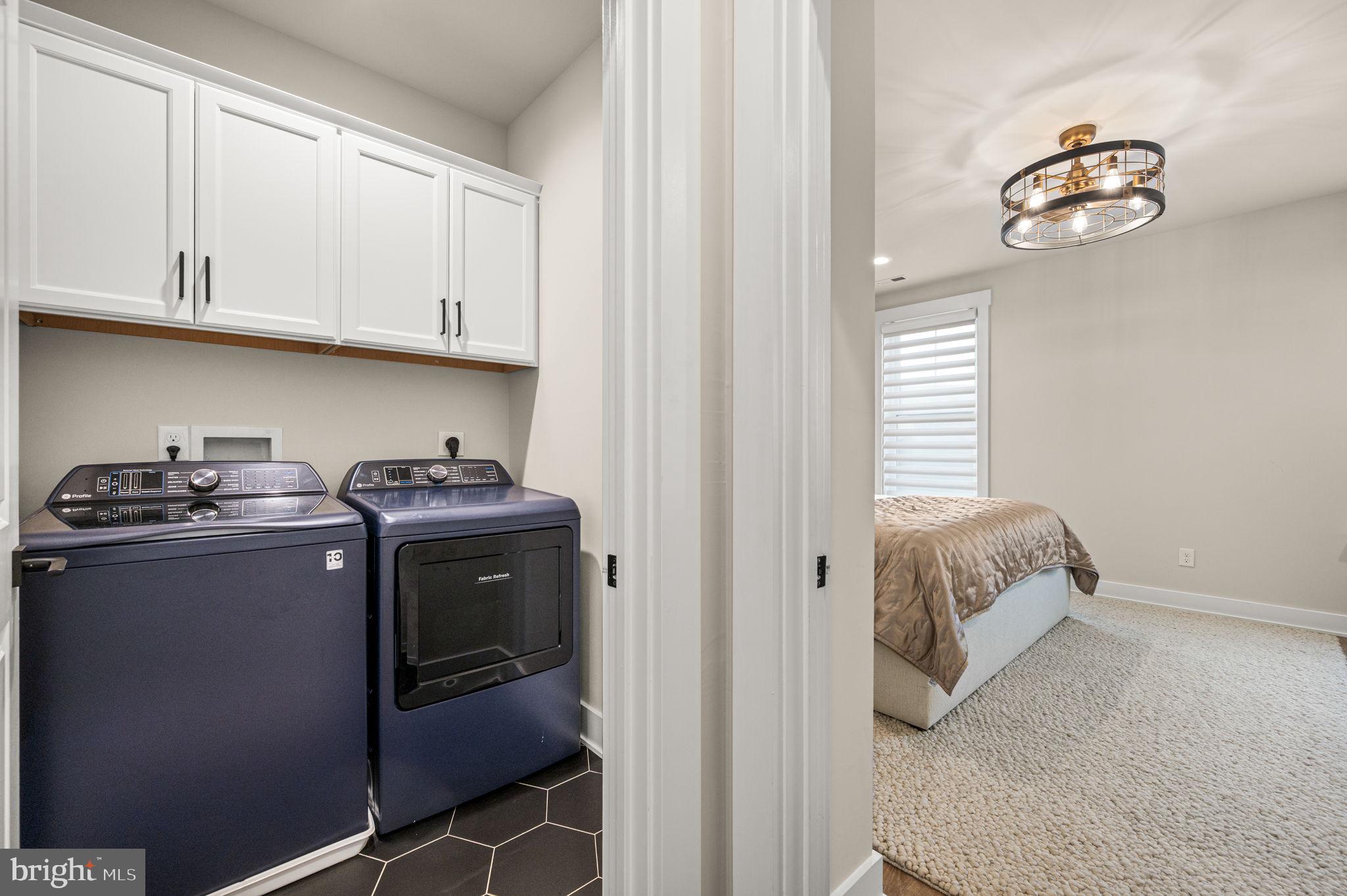 NEWTOWN WALK AT ELLIS PRESERVE - Residential