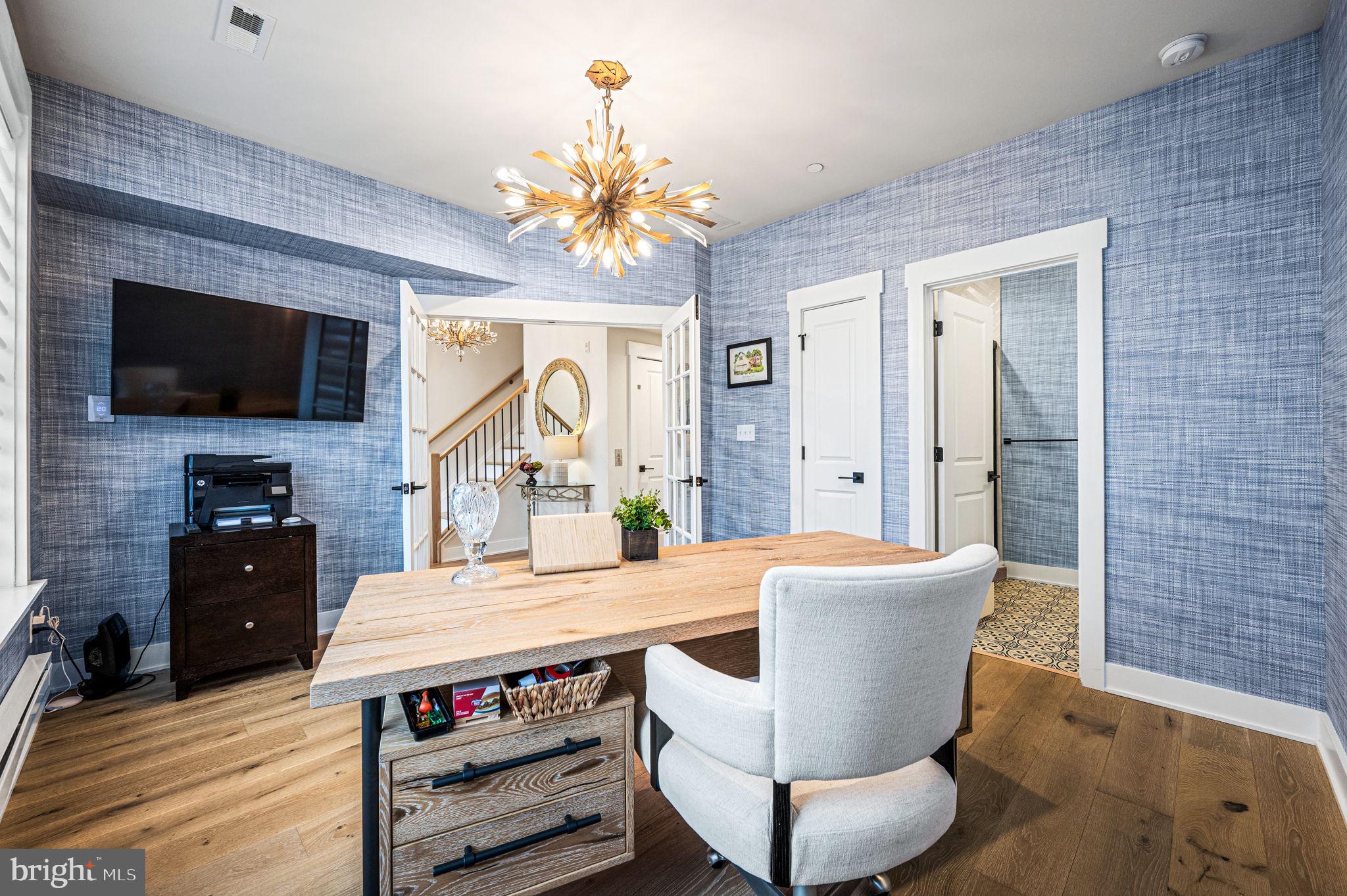 NEWTOWN WALK AT ELLIS PRESERVE - Residential