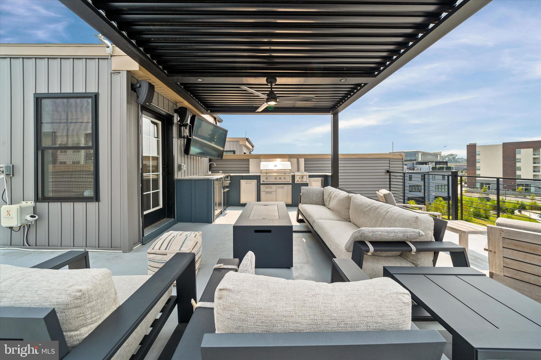 NEWTOWN WALK AT ELLIS PRESERVE - Residential