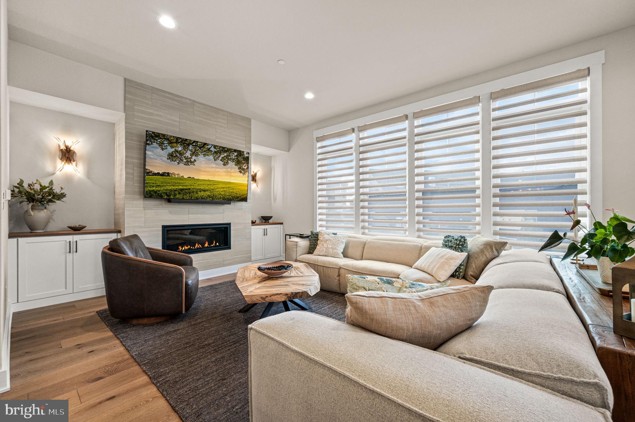 NEWTOWN WALK AT ELLIS PRESERVE - Residential