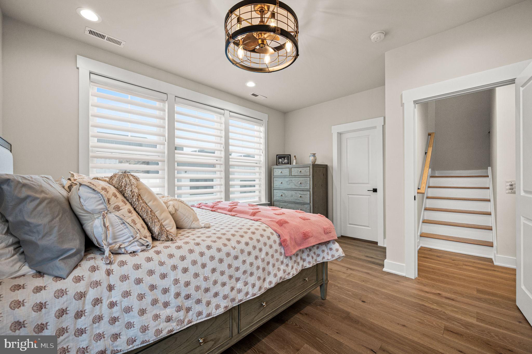 NEWTOWN WALK AT ELLIS PRESERVE - Residential