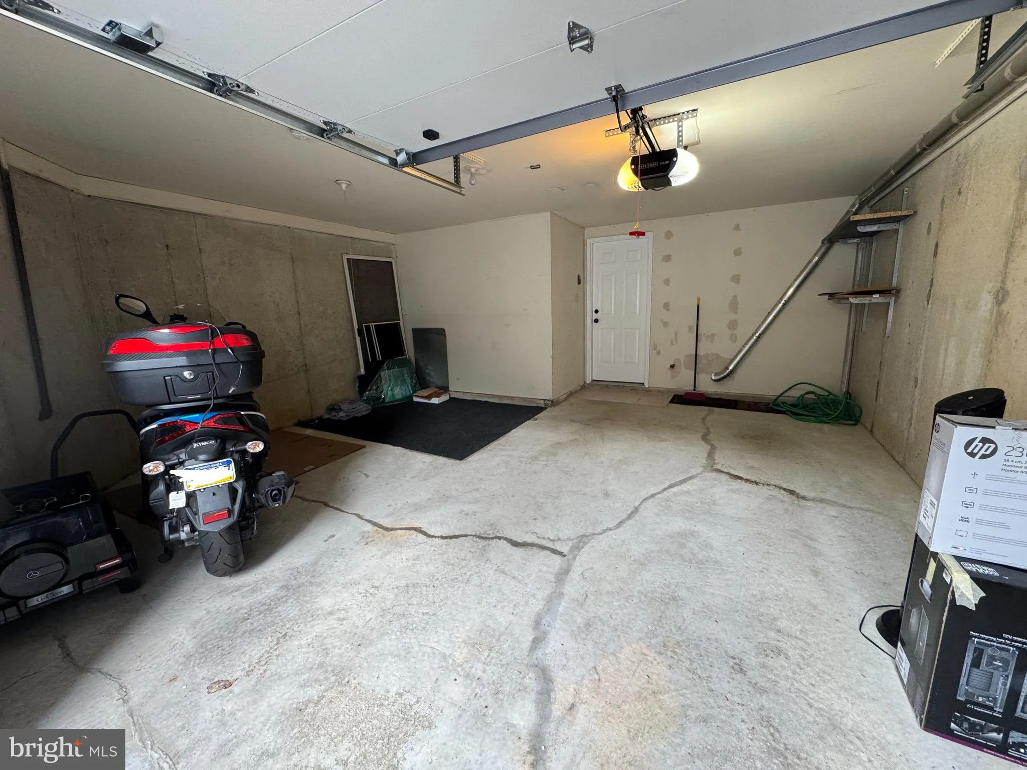 Newtown Square, Pennsylvania 19073, United States, 3 Bedrooms Bedrooms, ,3 BathroomsBathrooms,Residential,Pending,109949