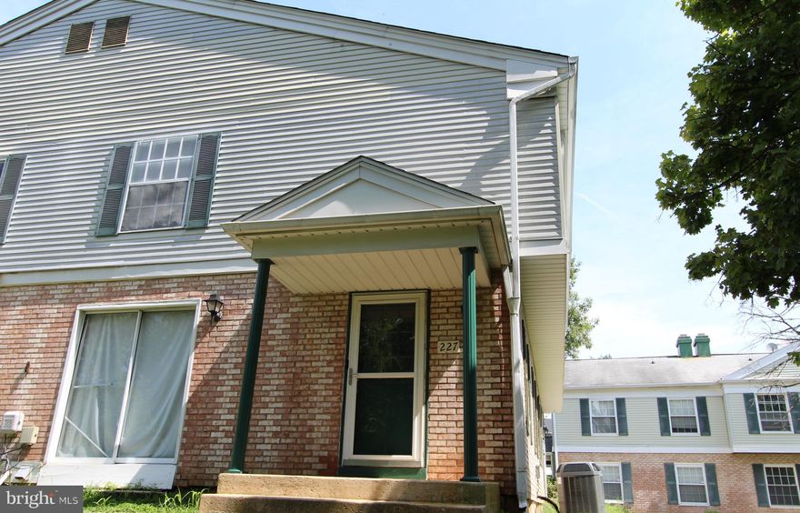 Welcome to 227 Hammershire Rd Unit B. This home is freshly painted.  Main level with open floor plan. Kitchen with granite countertop, pantry and stainless steel appliances. Upper level with 3 bedrooms and a full bathroom. Lower level with powder room and laundry room. Sliding door opens to the outdoor space with privacy (no buildings behind). Community pool is ideal for enjoying the summer days. Condo is conveniently located near restaurants and stores. Easy access to MD-140, Owings Mills Blvd, and I-795.  Quiet court location. Community is not FHA approved.