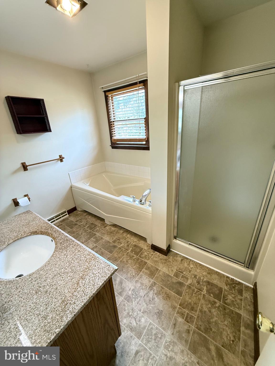 MCTAGGART ESTATE - Residential